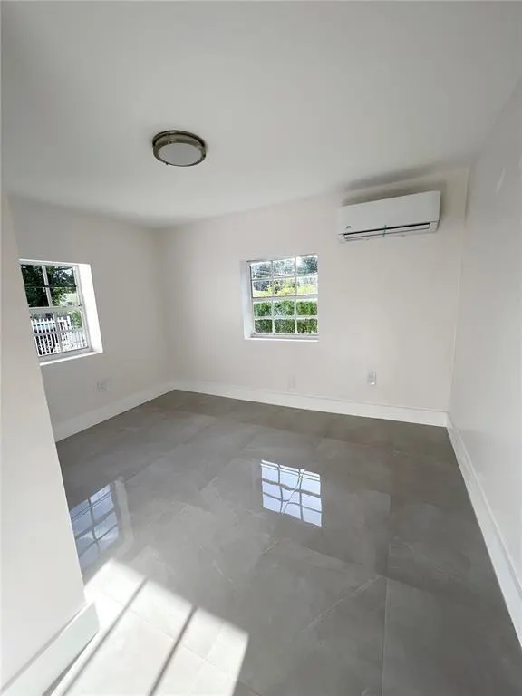 2340 NW 99th Ter