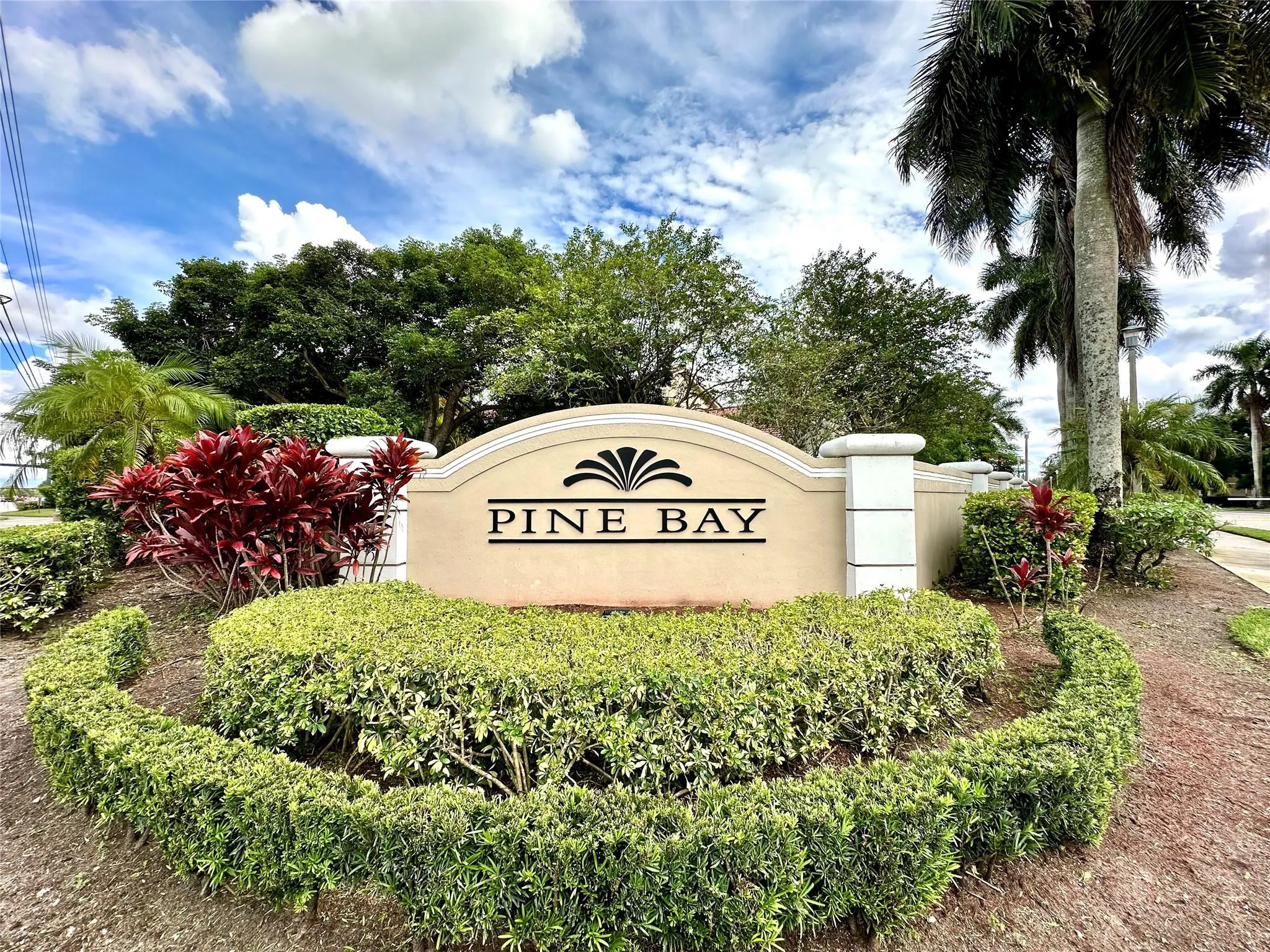 9049 NW 54th St