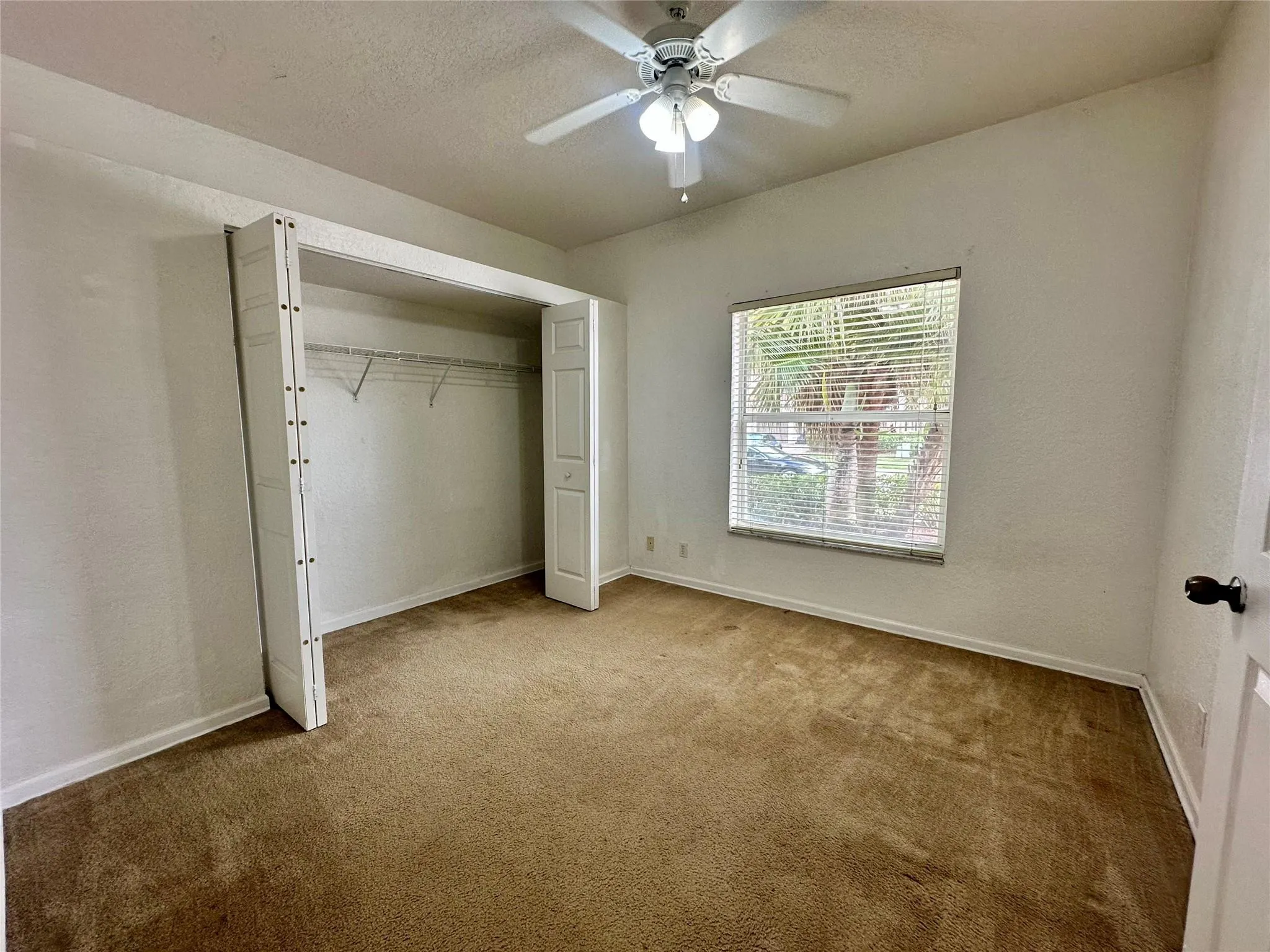 9049 NW 54th St