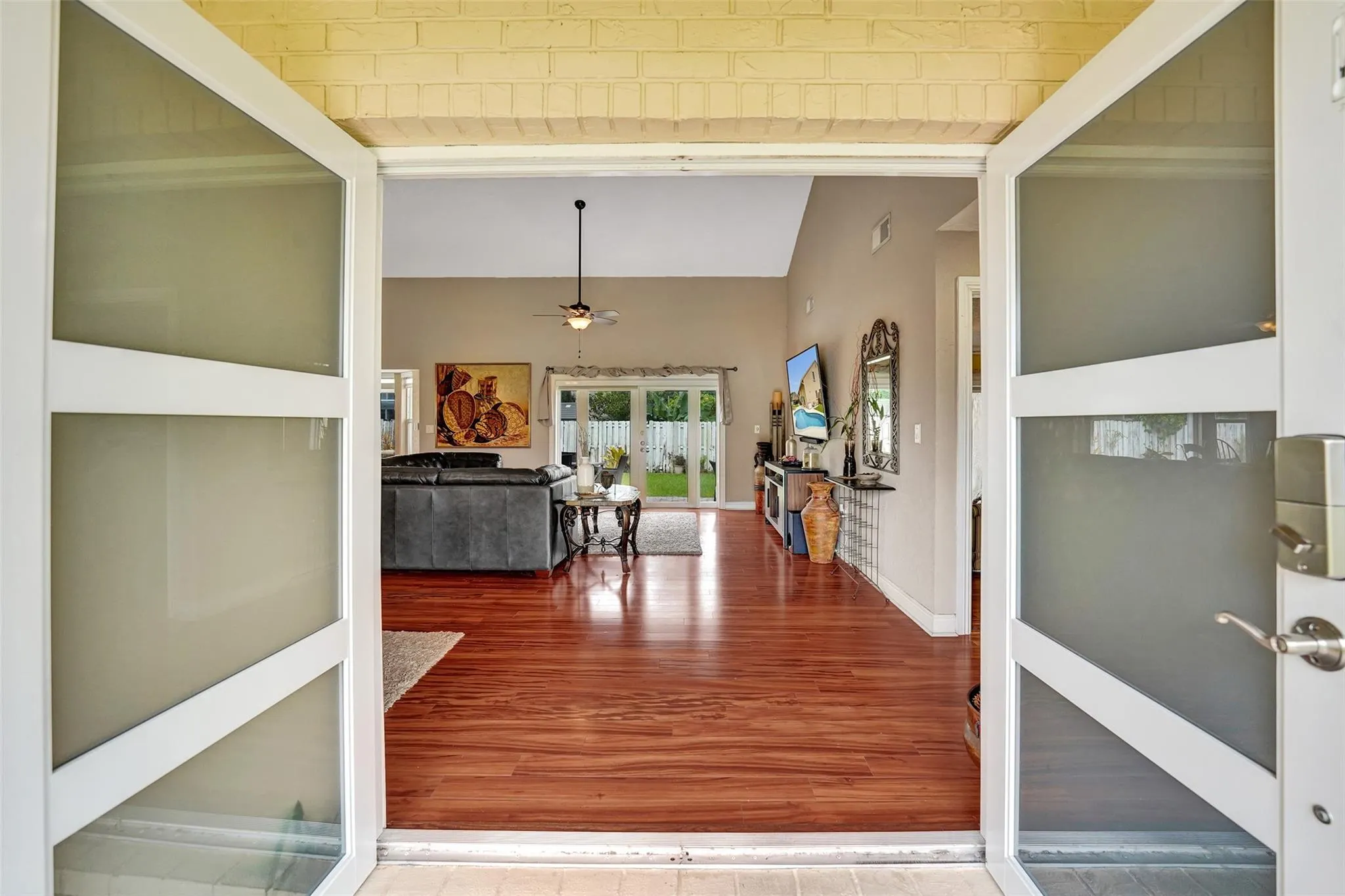 14580 Fairfax Pl