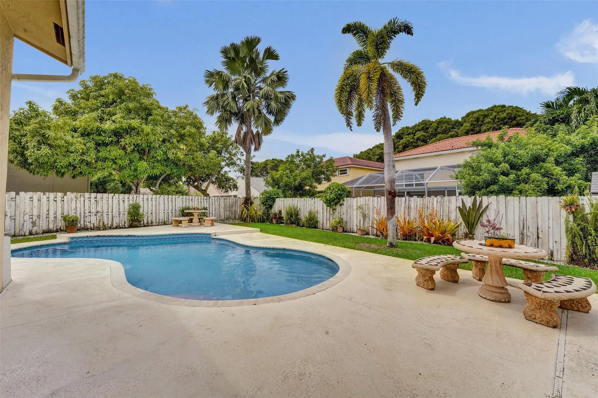 14580 Fairfax Pl