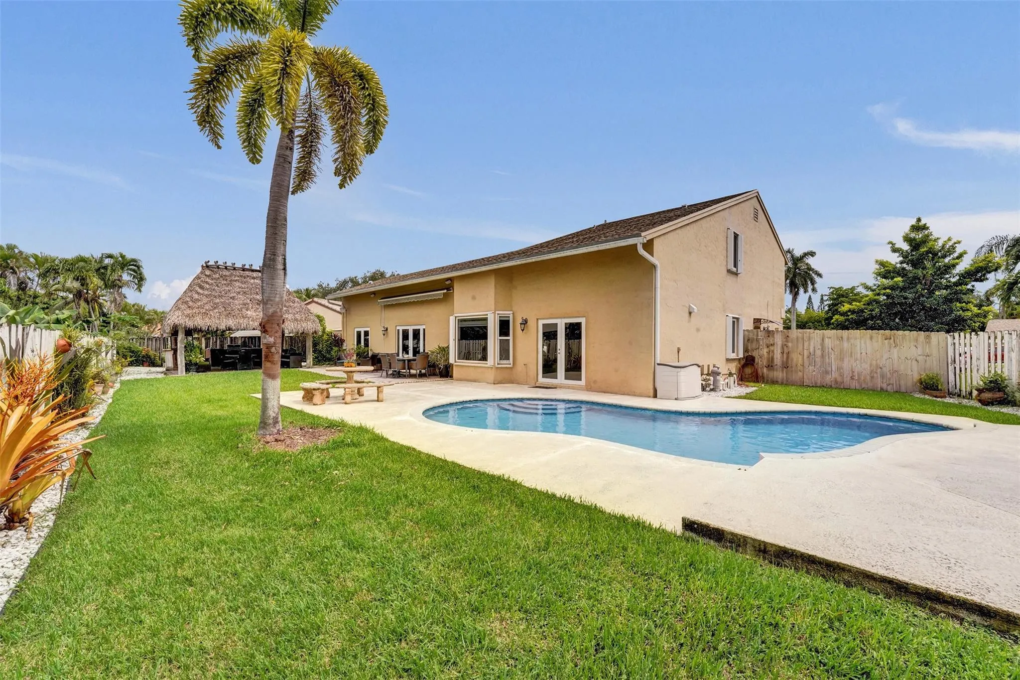 14580 Fairfax Pl