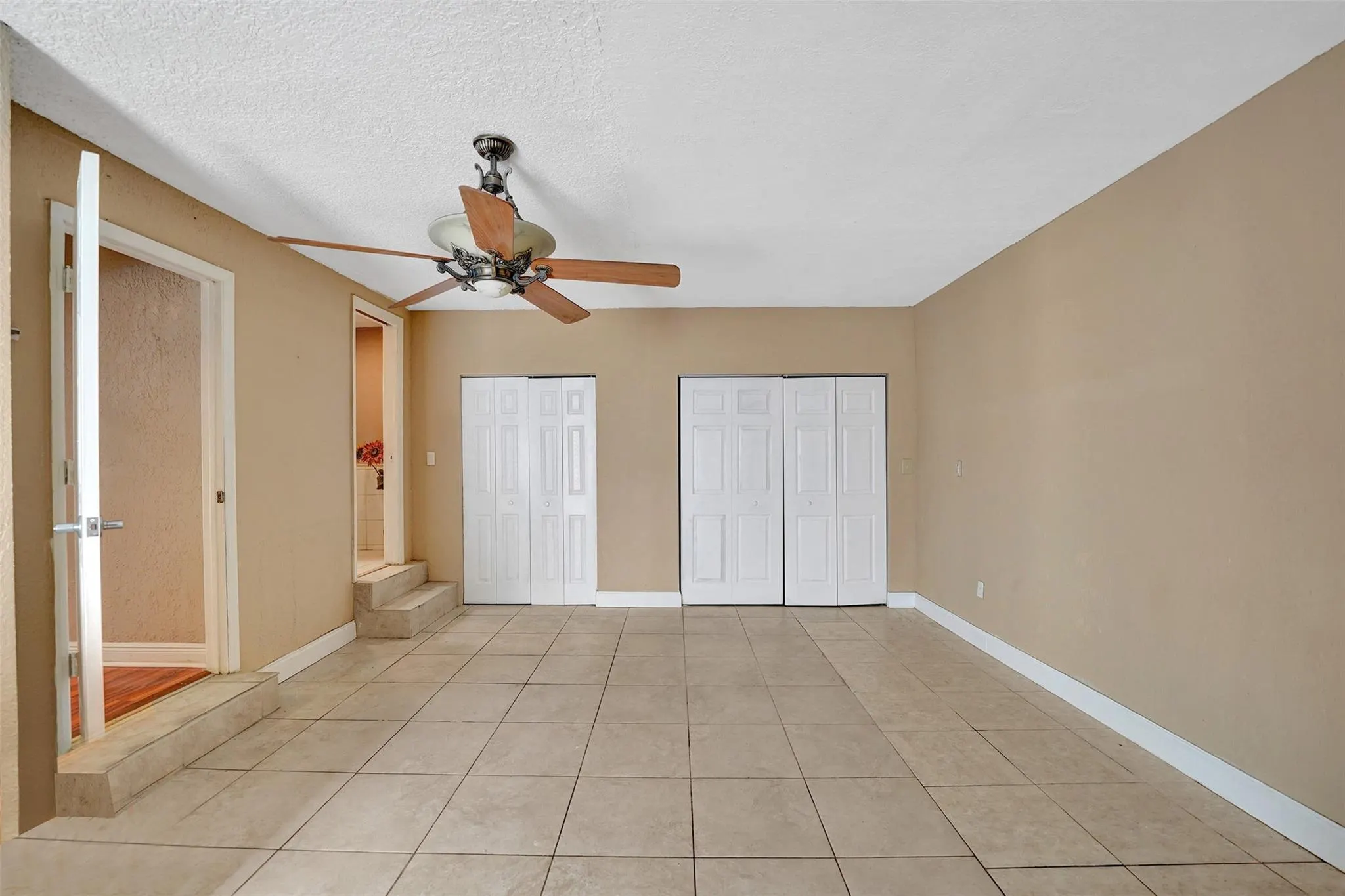14580 Fairfax Pl