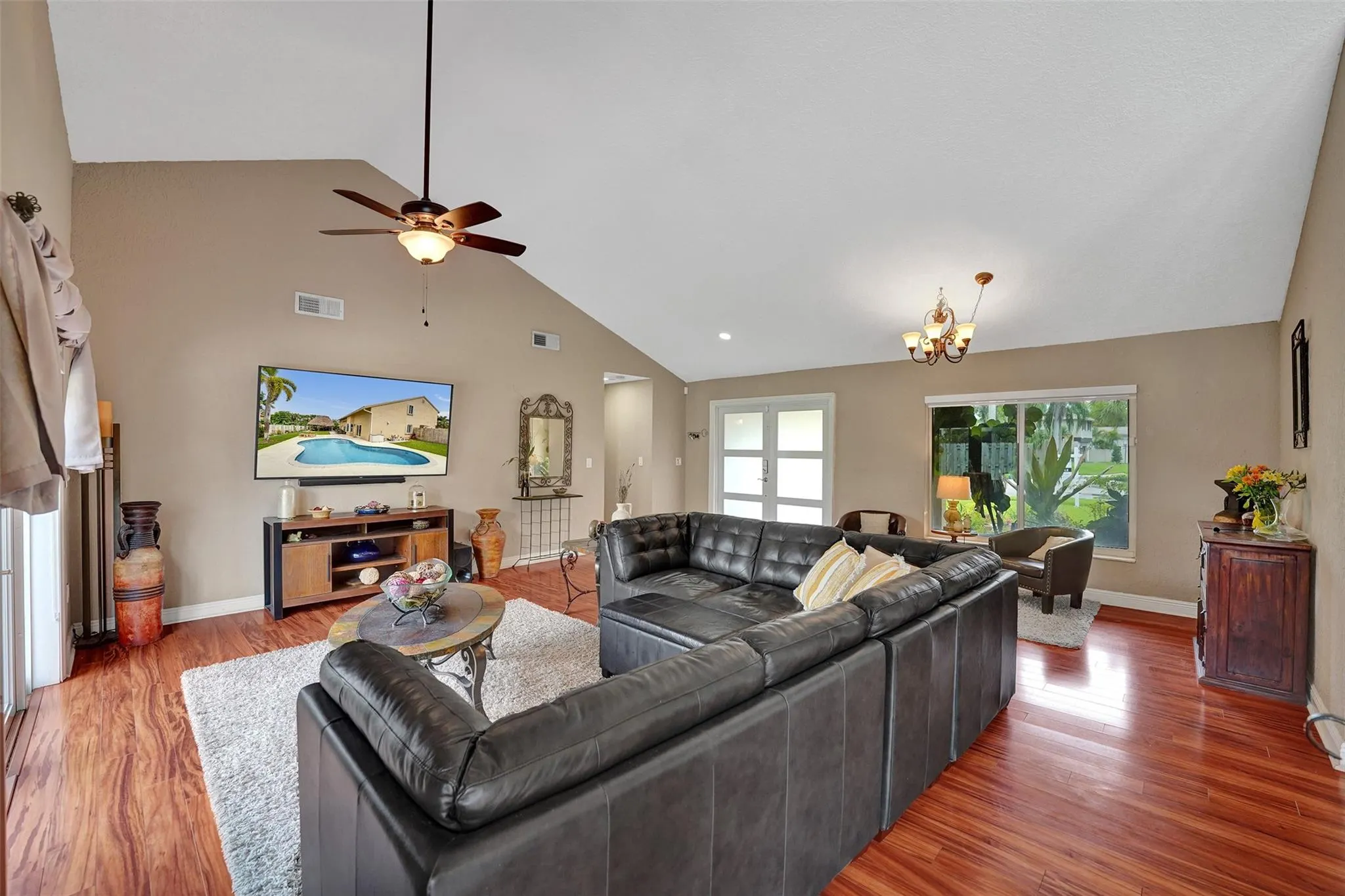 14580 Fairfax Pl