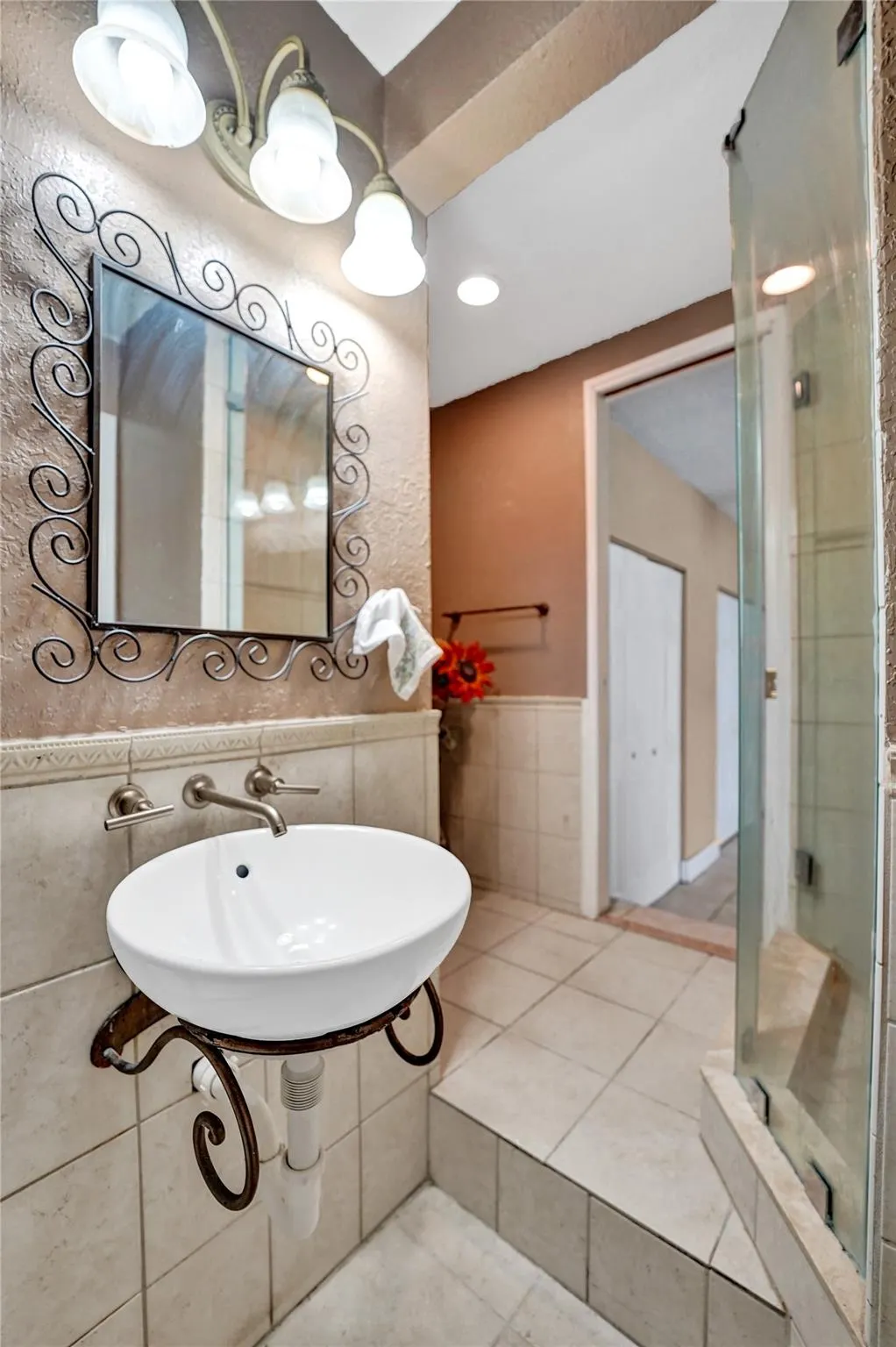 14580 Fairfax Pl