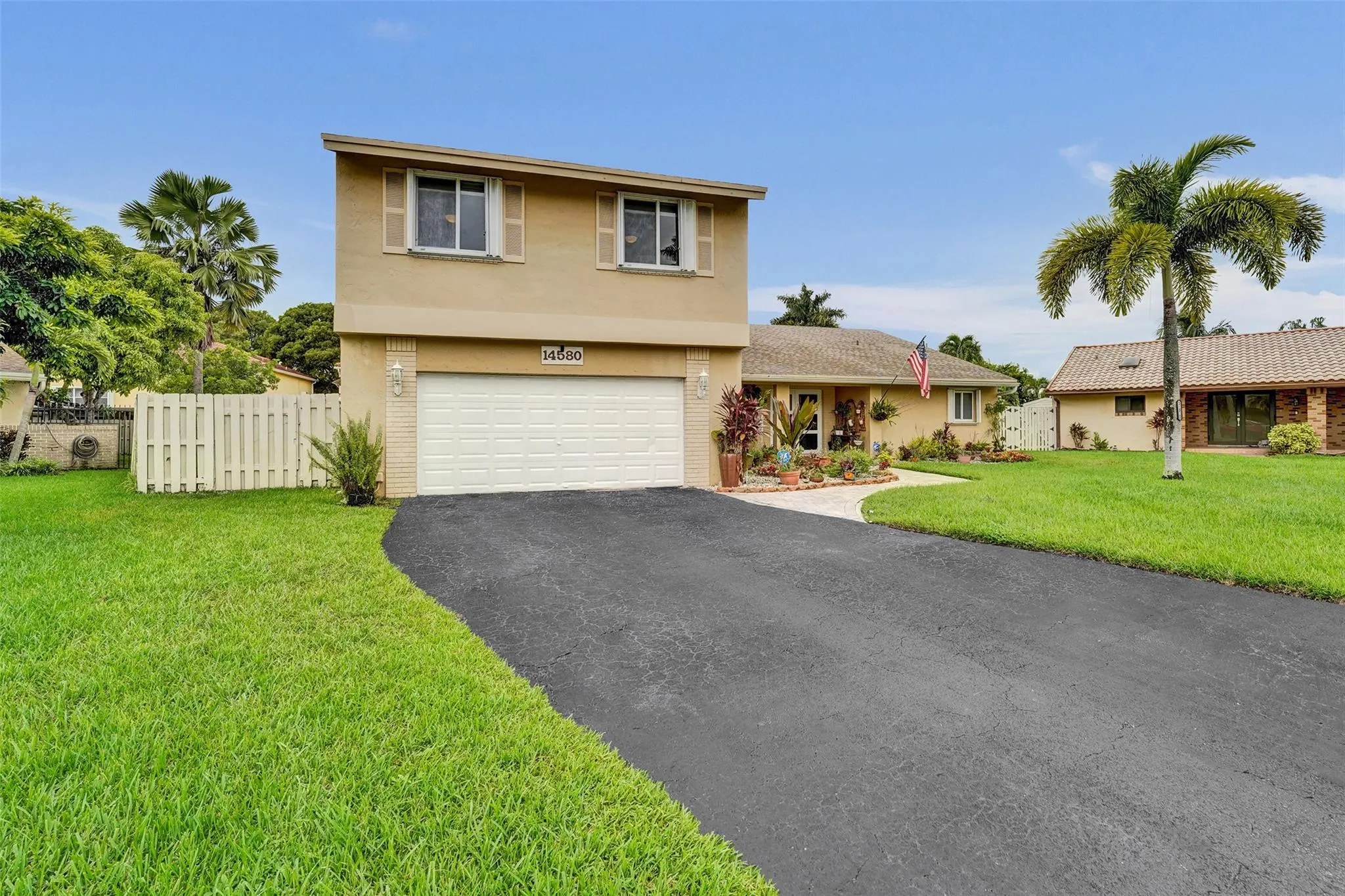 14580 Fairfax Pl