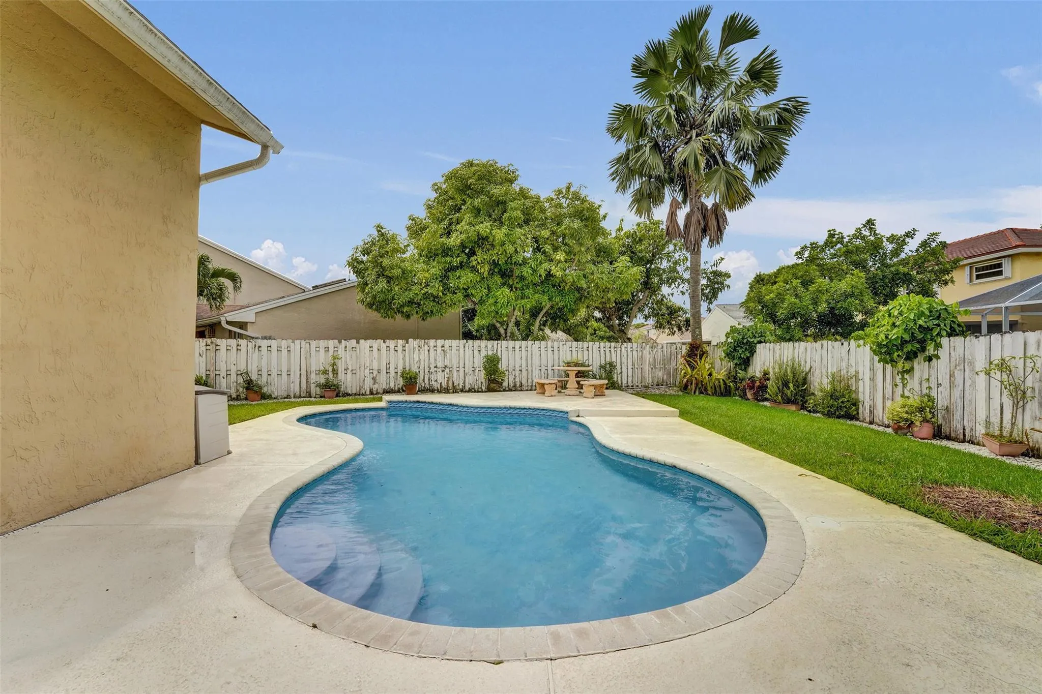 14580 Fairfax Pl