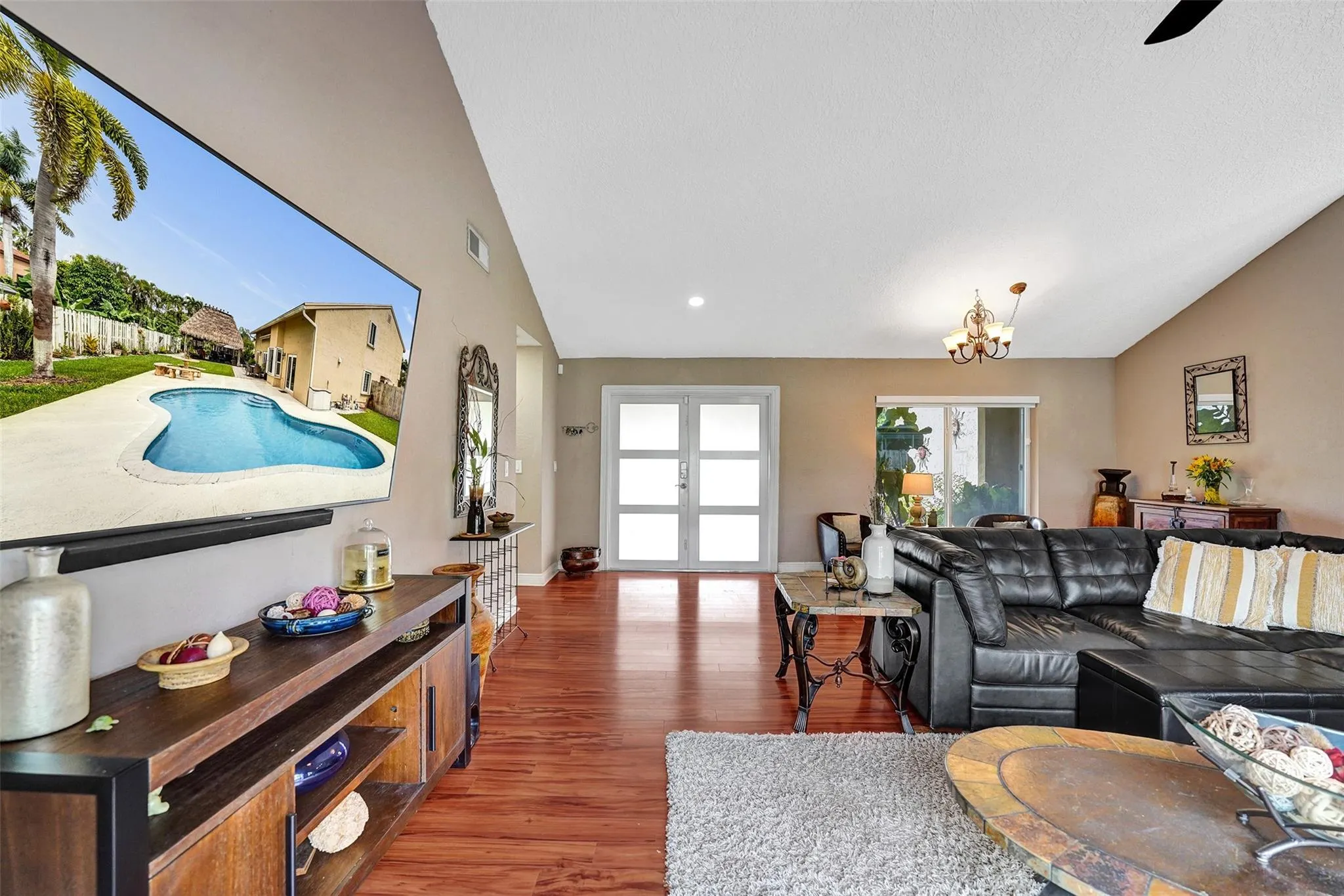 14580 Fairfax Pl