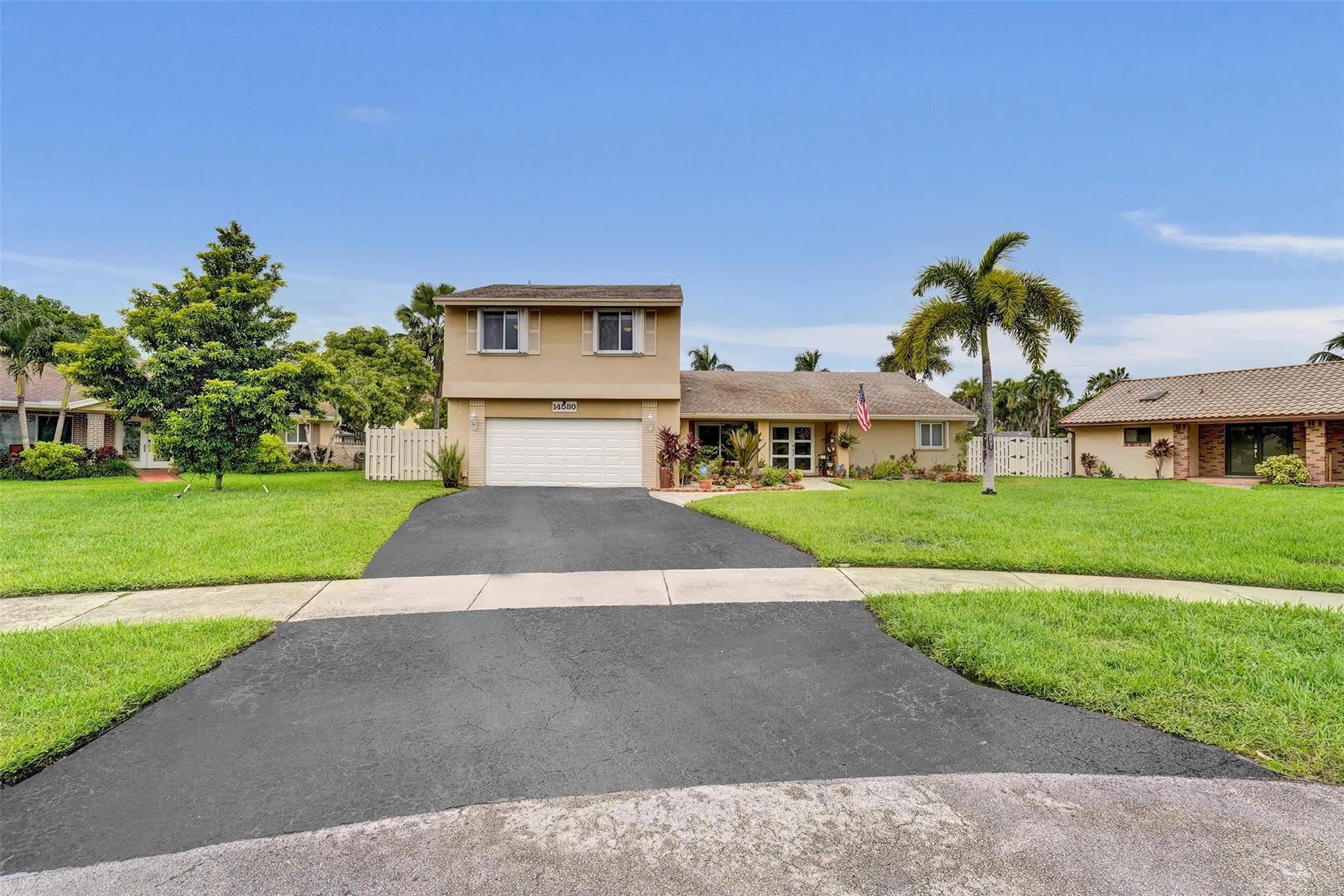 14580 Fairfax Pl