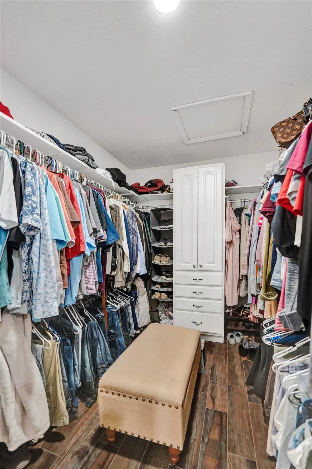14580 Fairfax Pl