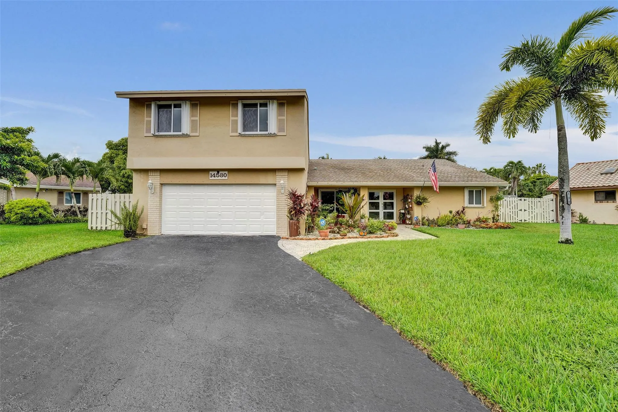 14580 Fairfax Pl
