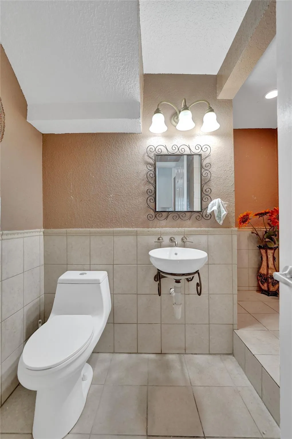 14580 Fairfax Pl