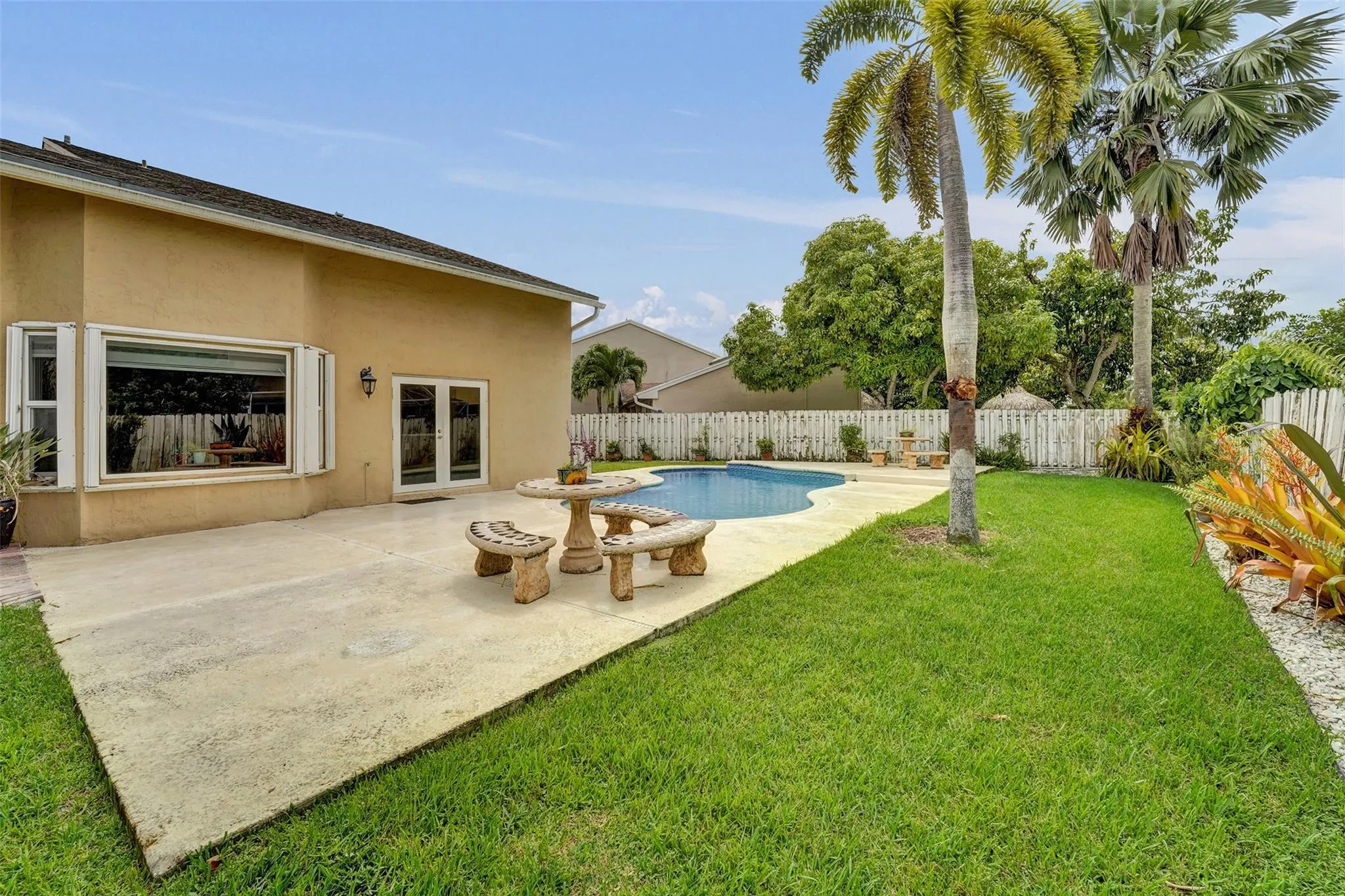14580 Fairfax Pl
