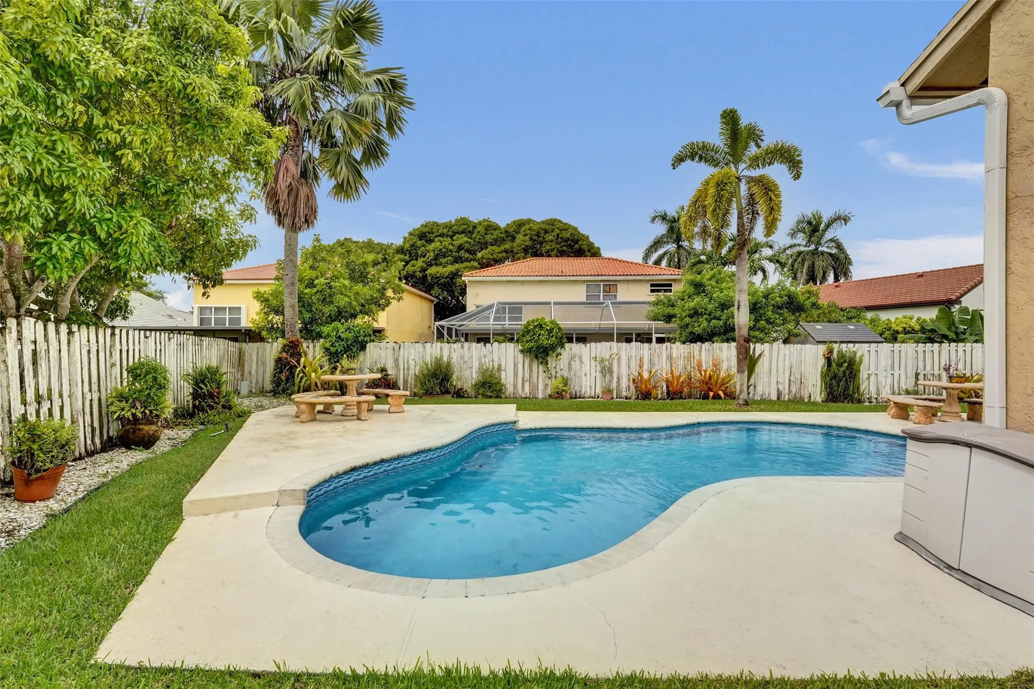 14580 Fairfax Pl