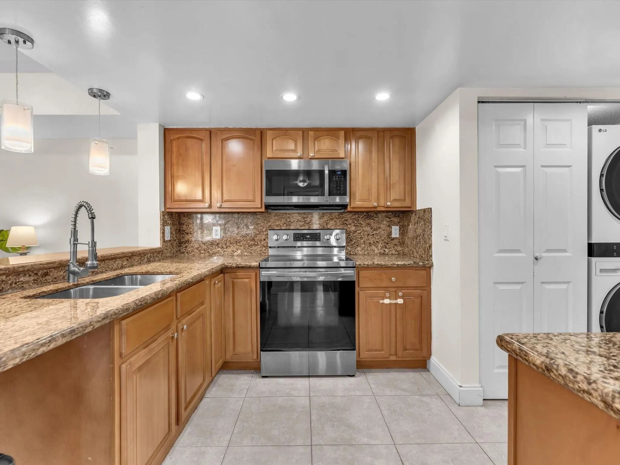 9022 W Atlantic Blvd, #213