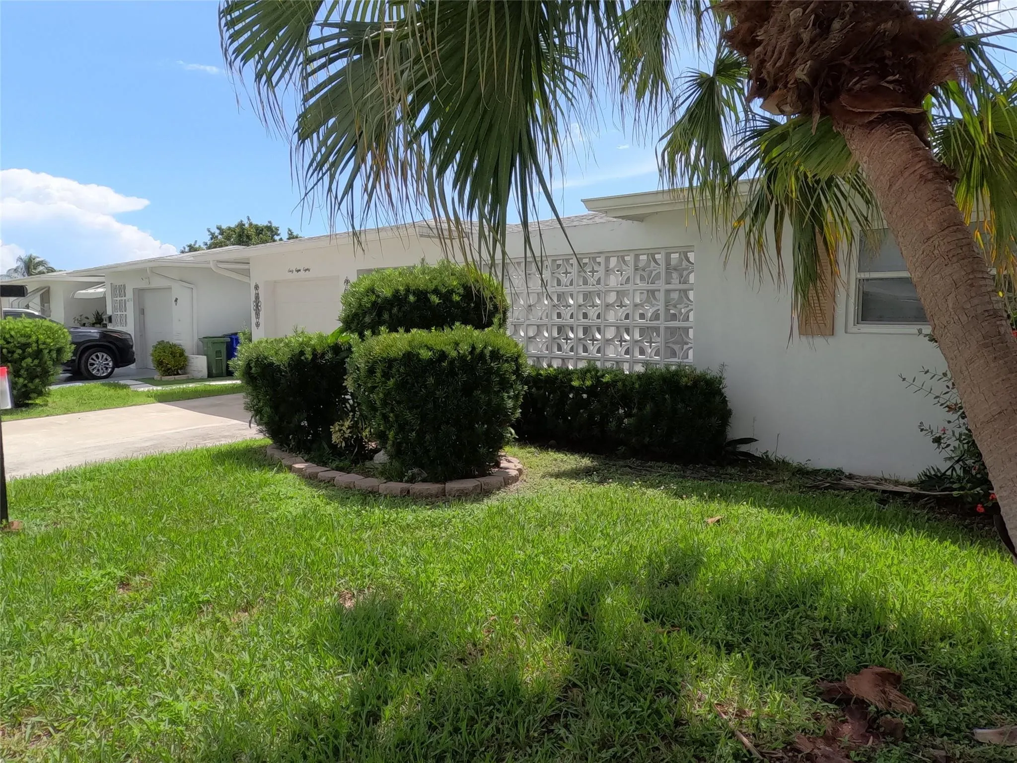 6880 NW 16th St