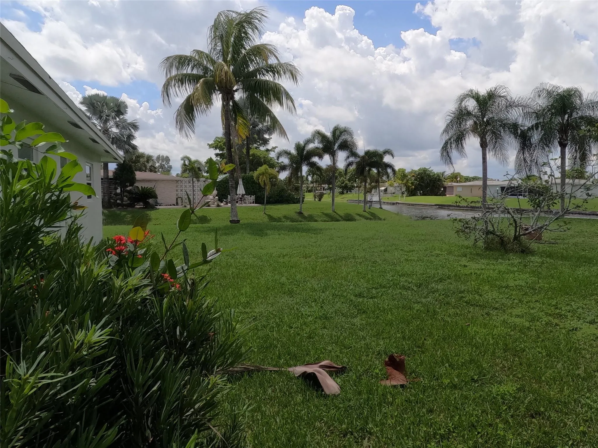 6880 NW 16th St