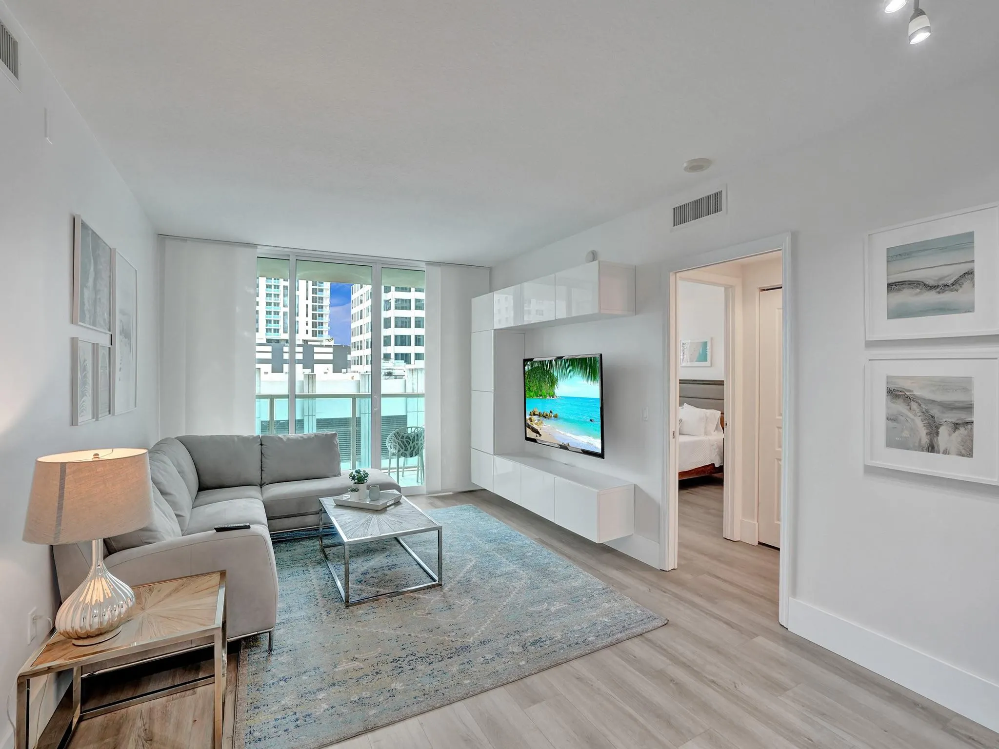 350 SE 2nd St, #740