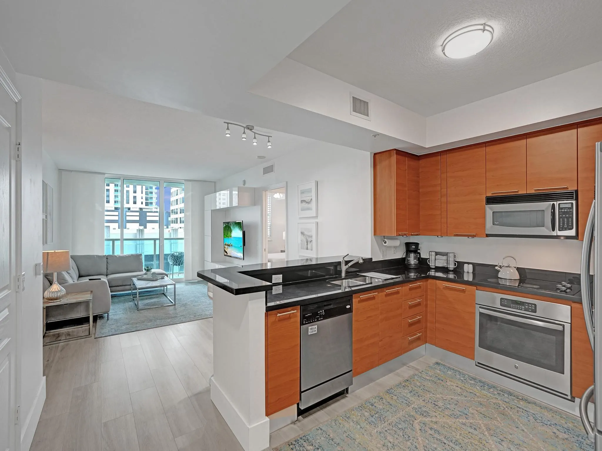 350 SE 2nd St, #740