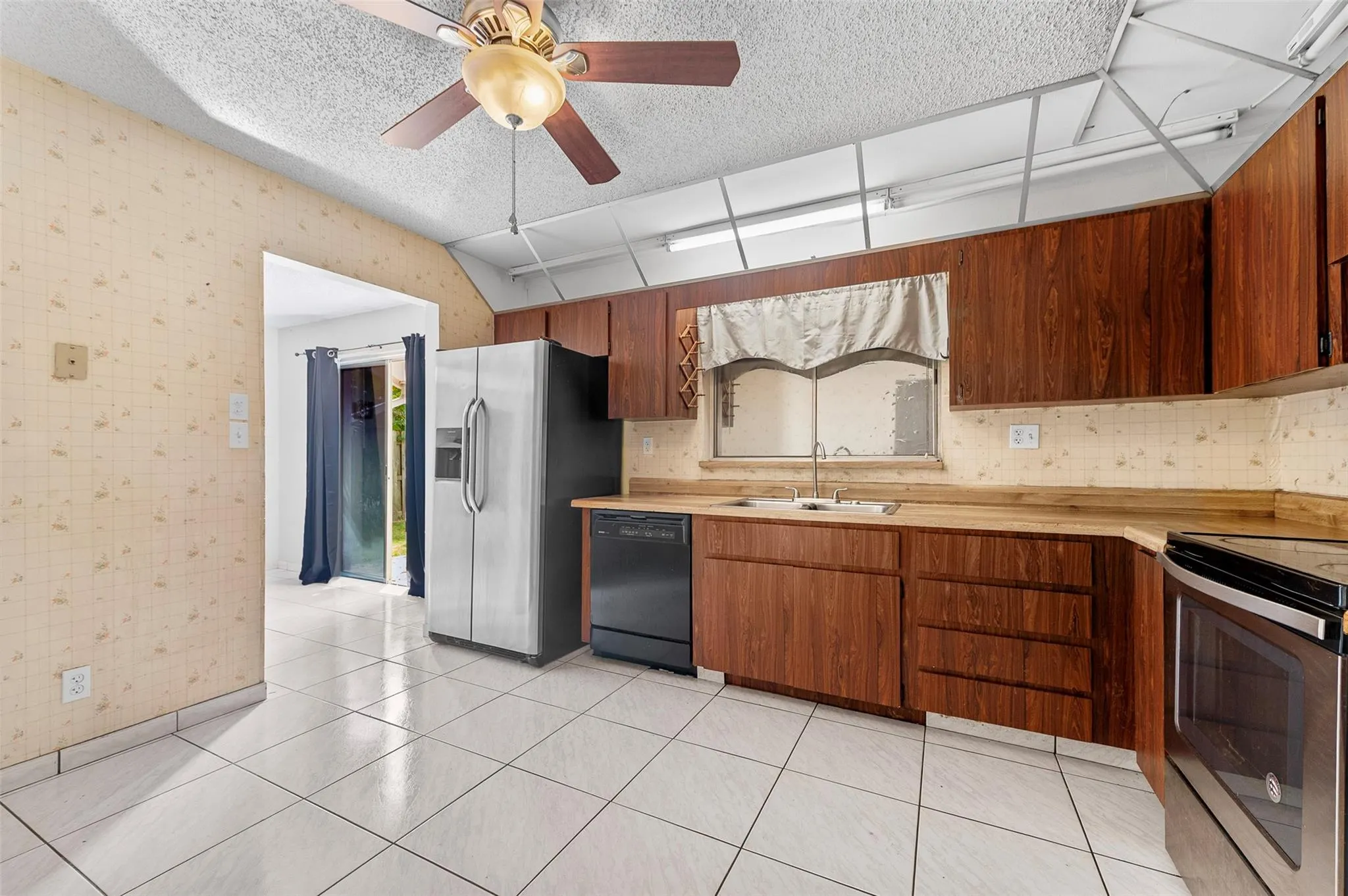 2803 NW 108th Ter