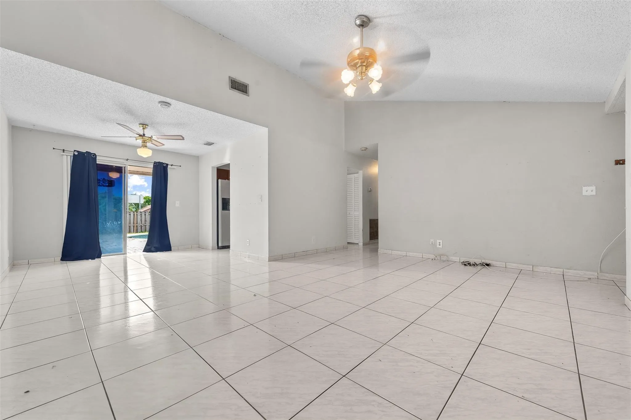 2803 NW 108th Ter