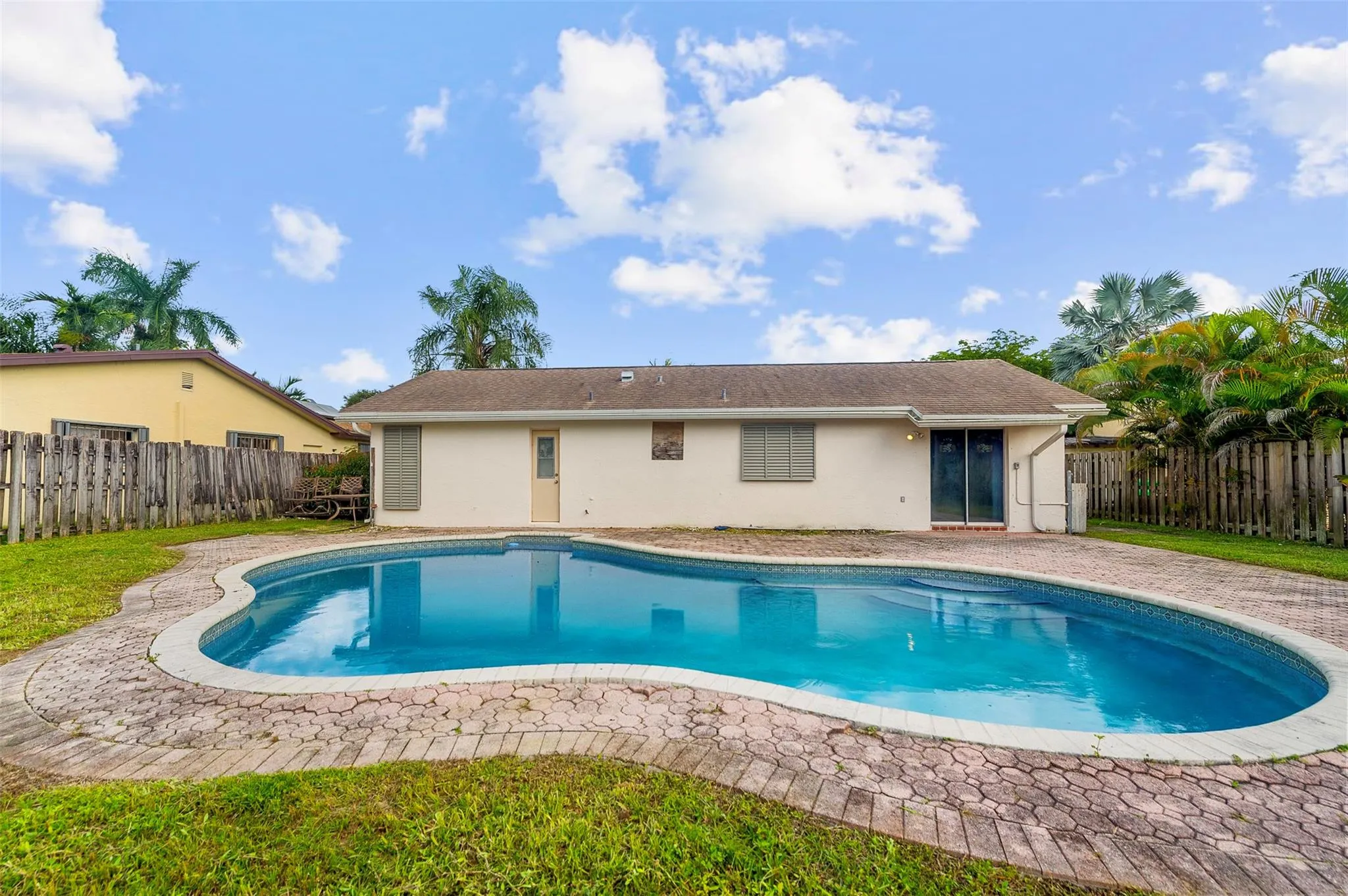 2803 NW 108th Ter