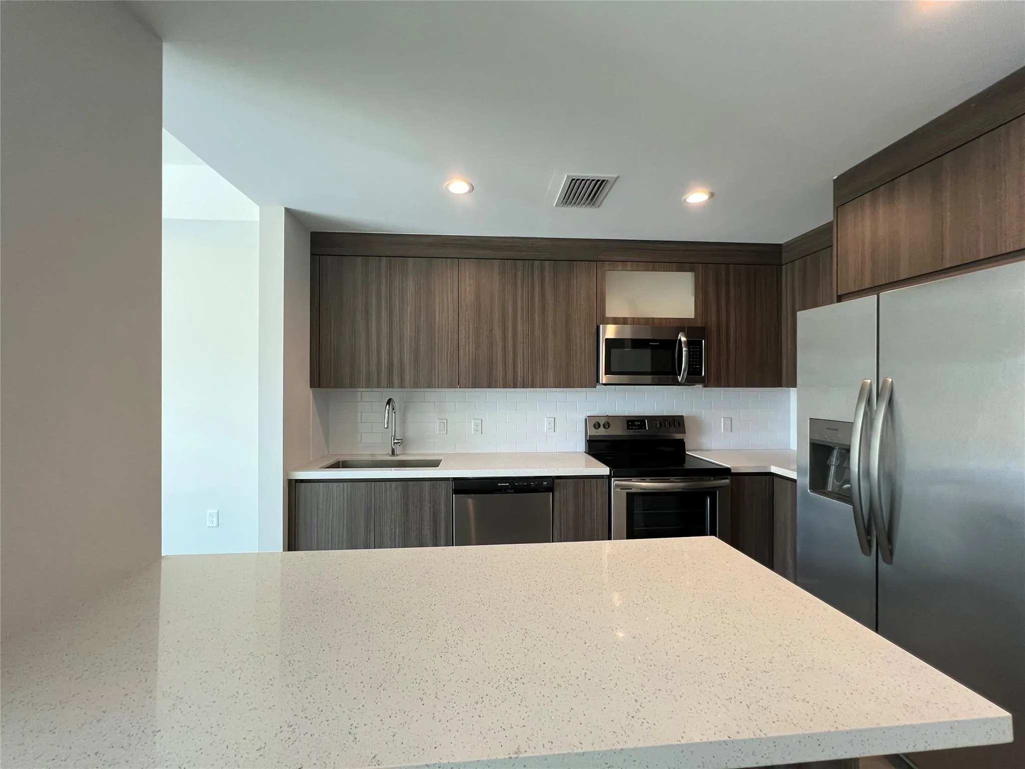 1938 Jackson St, #305