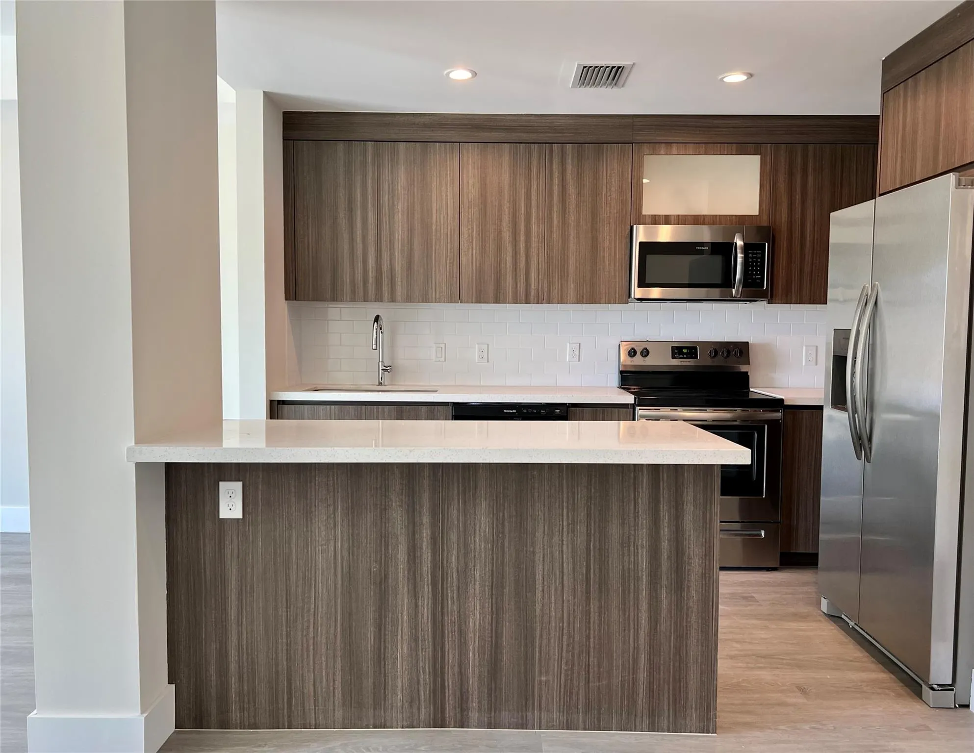 1938 Jackson St, #305