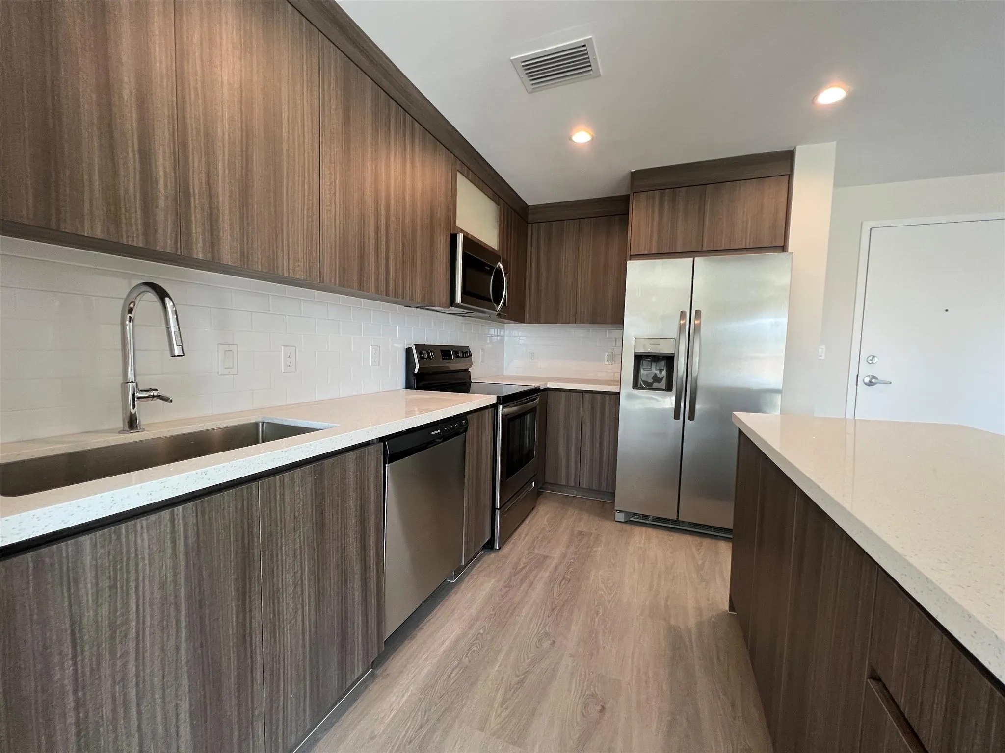 1938 Jackson St, #305