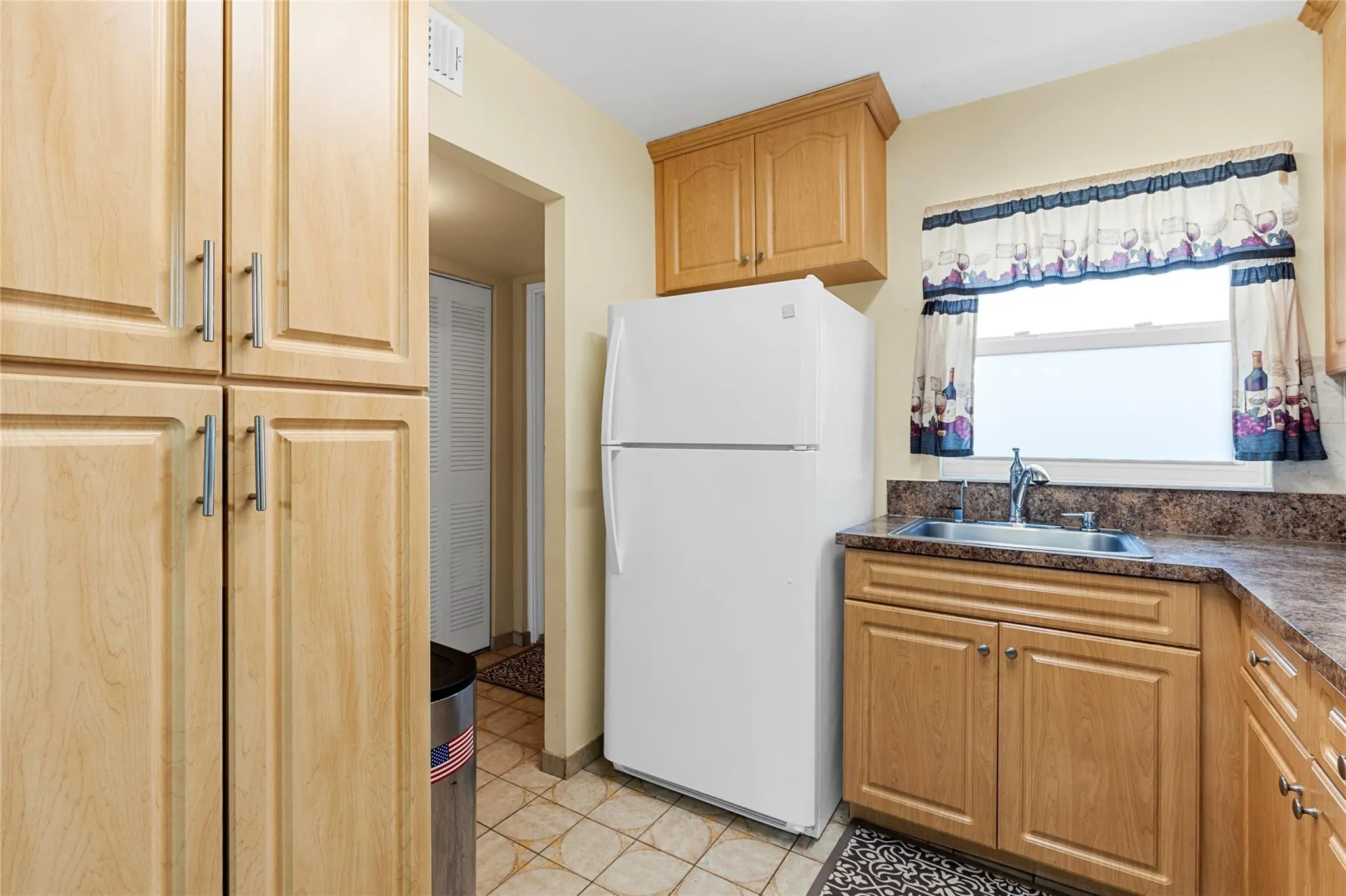 9370 SUNRISE LAKES, #306