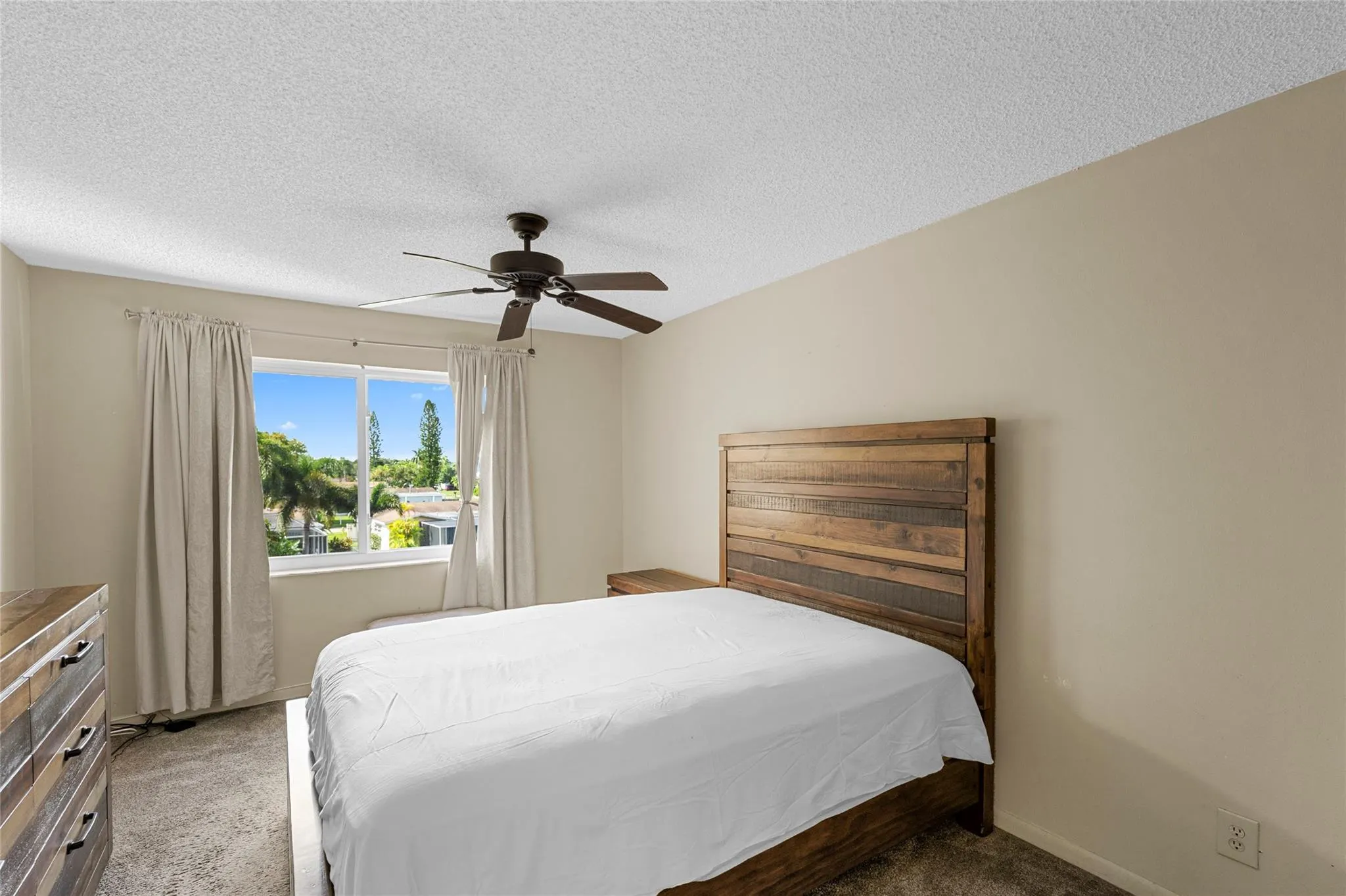 9370 SUNRISE LAKES, #306