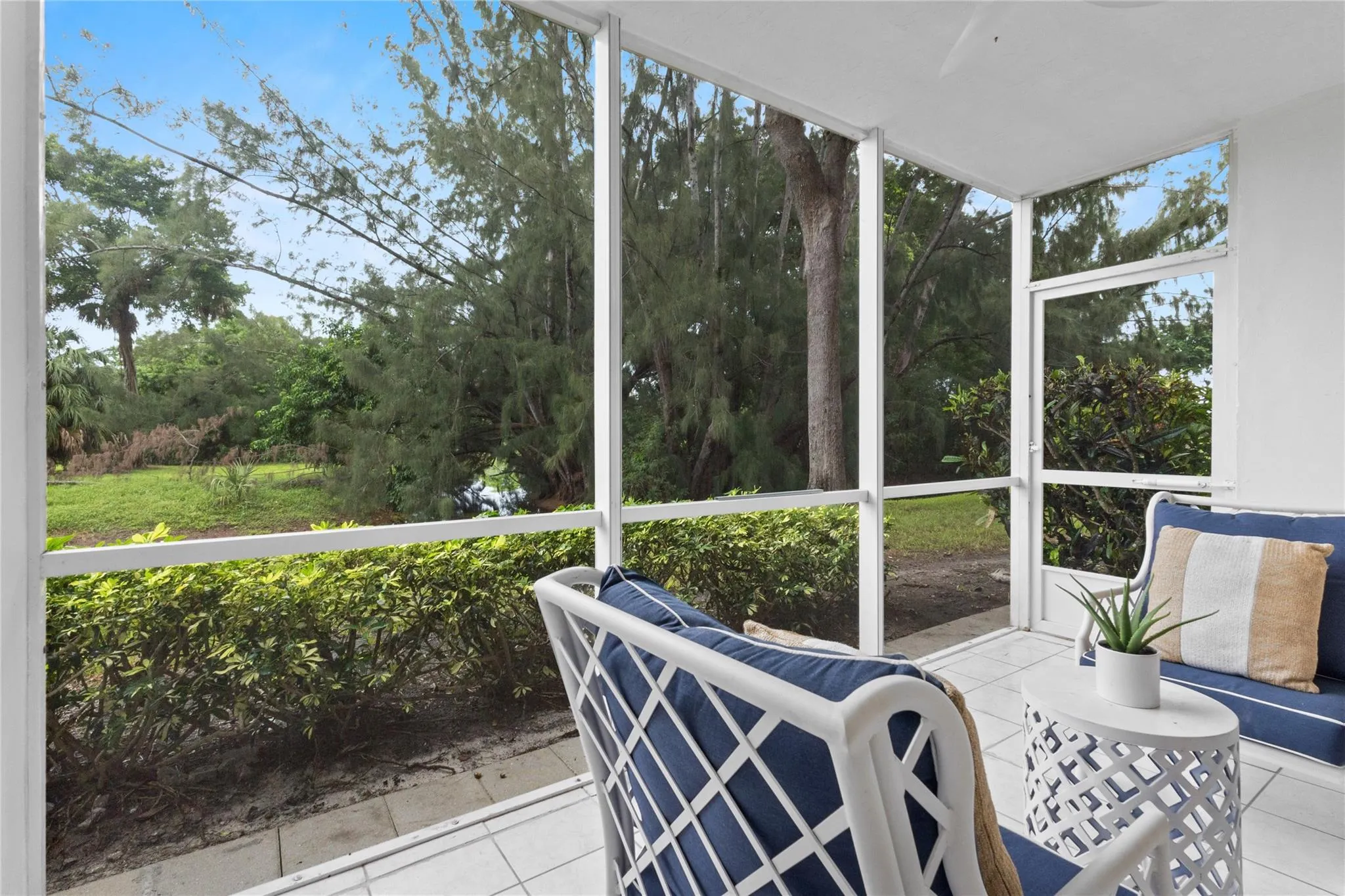 3051 S Palm Aire Dr, #109