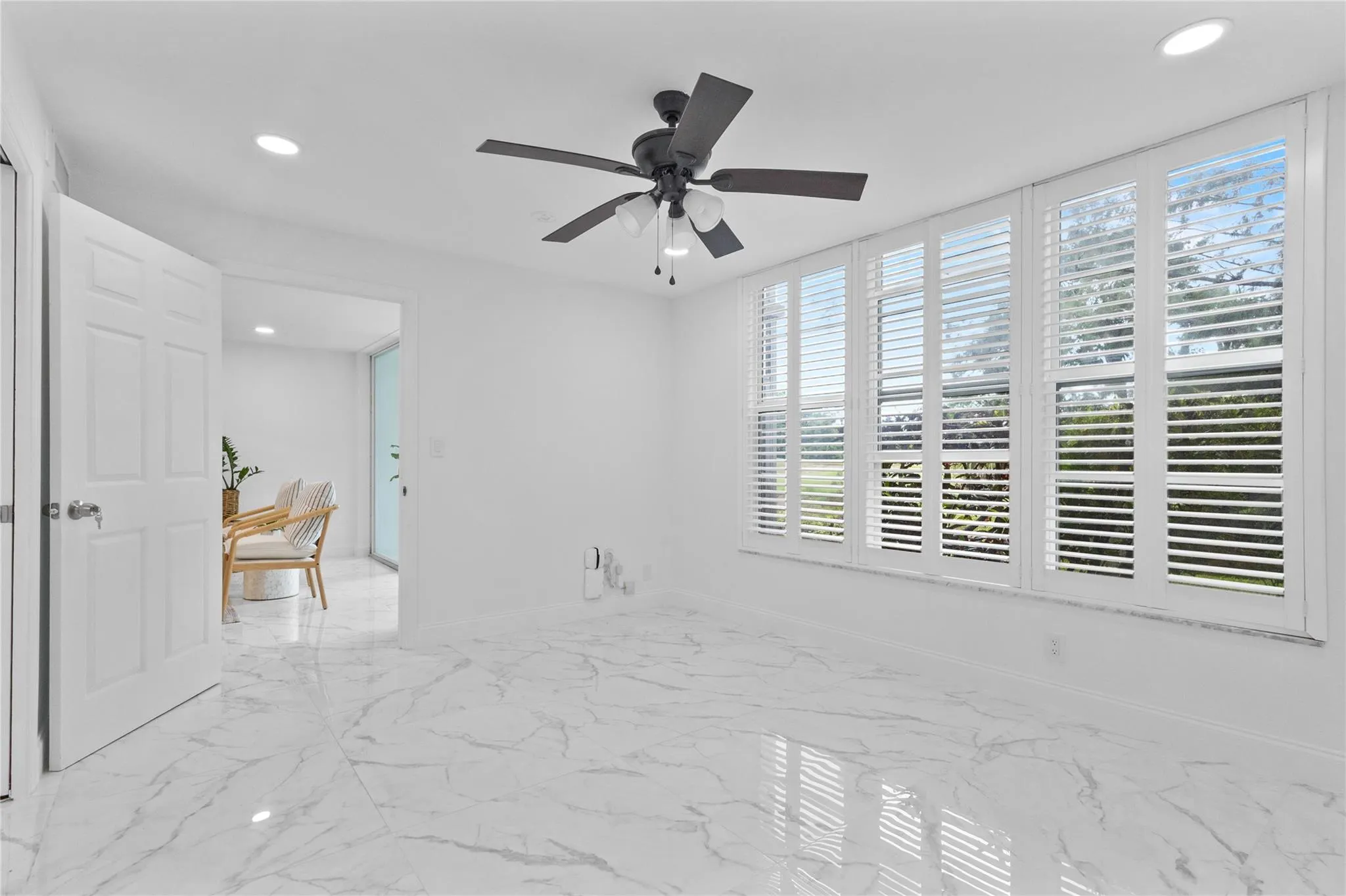 3051 S Palm Aire Dr, #109