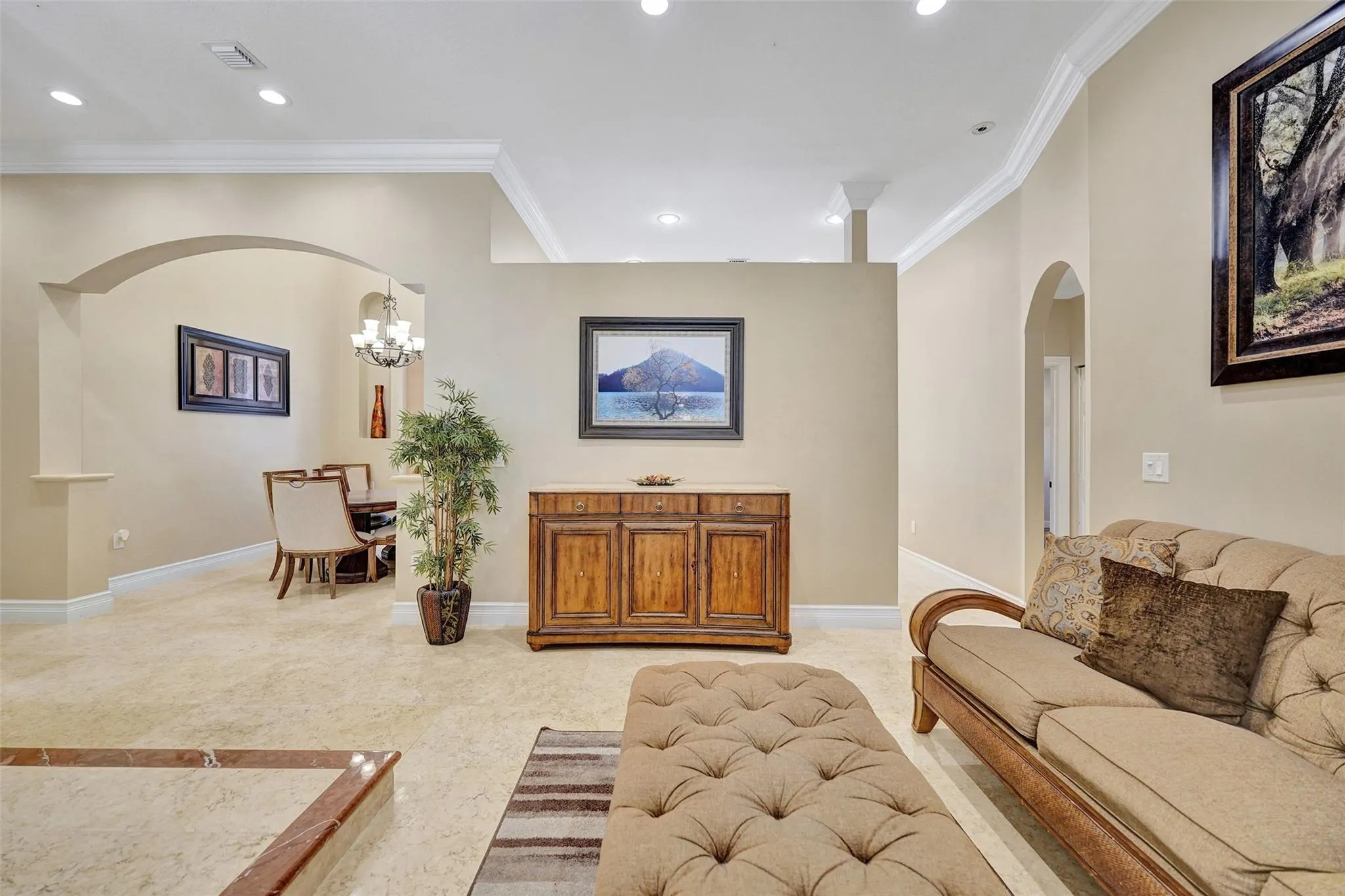 4869 Kensington Cir