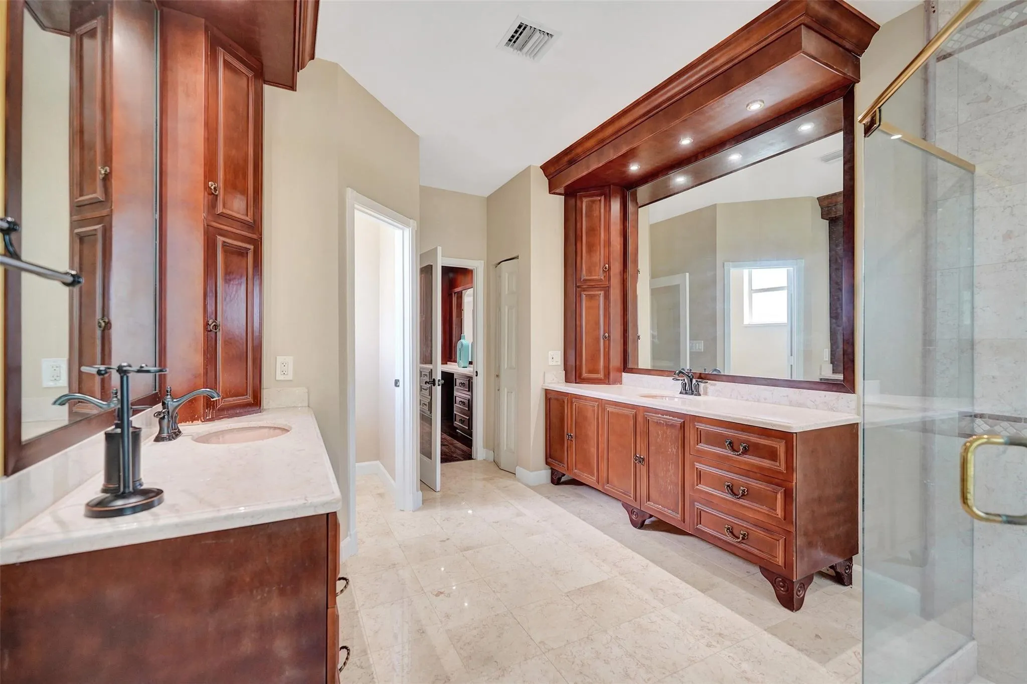 4869 Kensington Cir