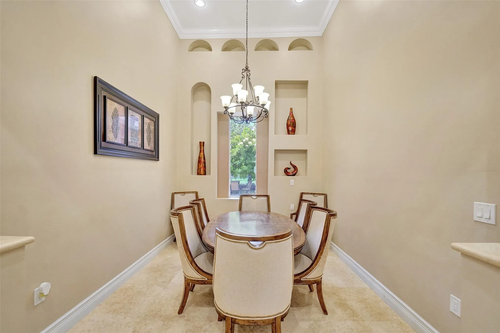 4869 Kensington Cir