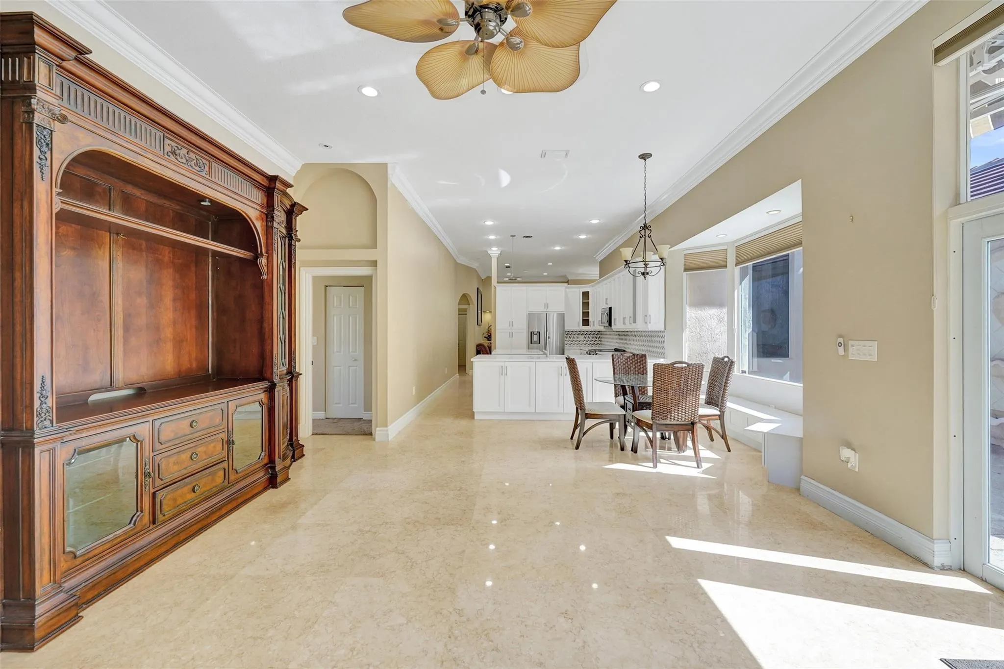 4869 Kensington Cir