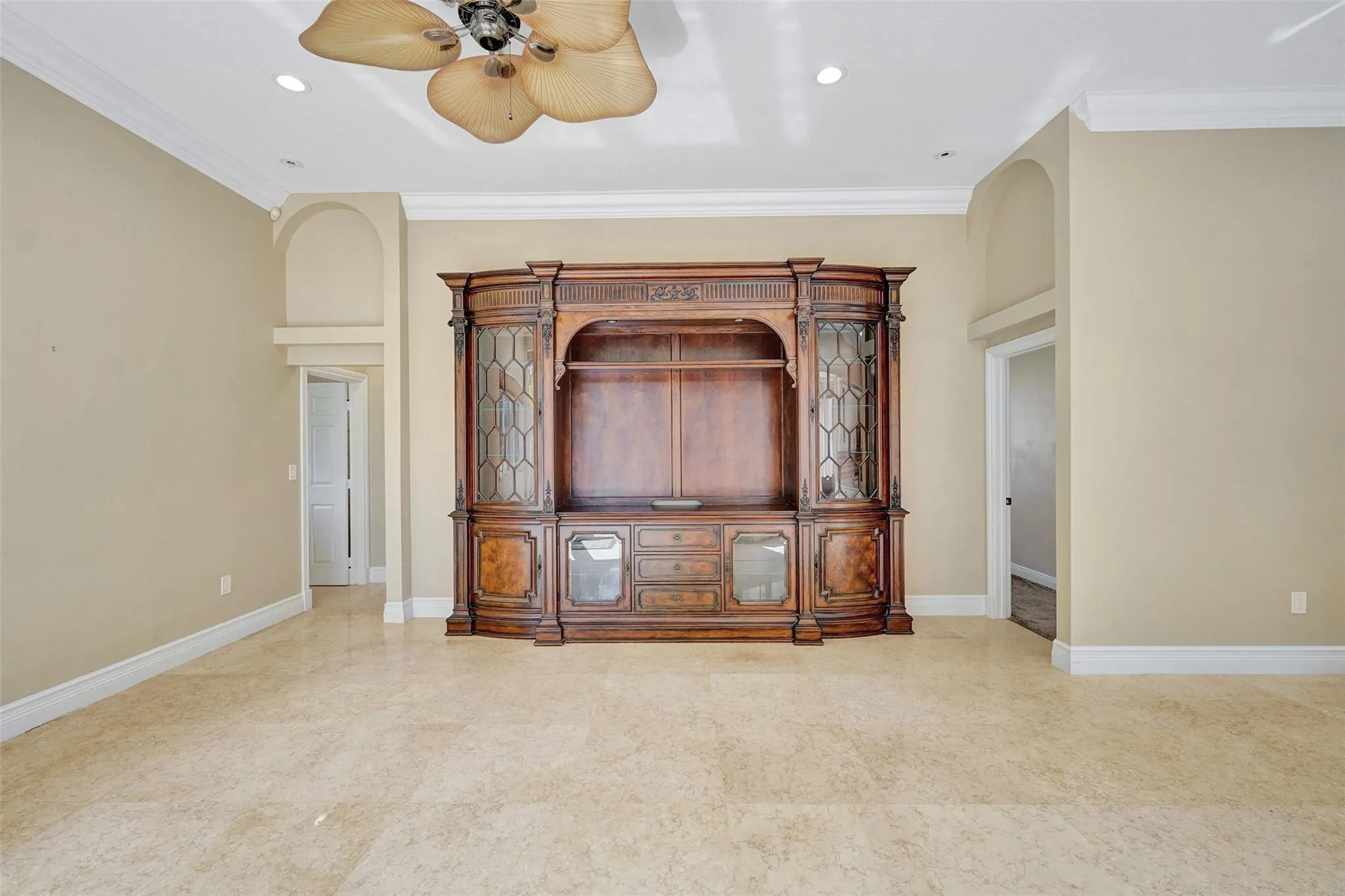 4869 Kensington Cir