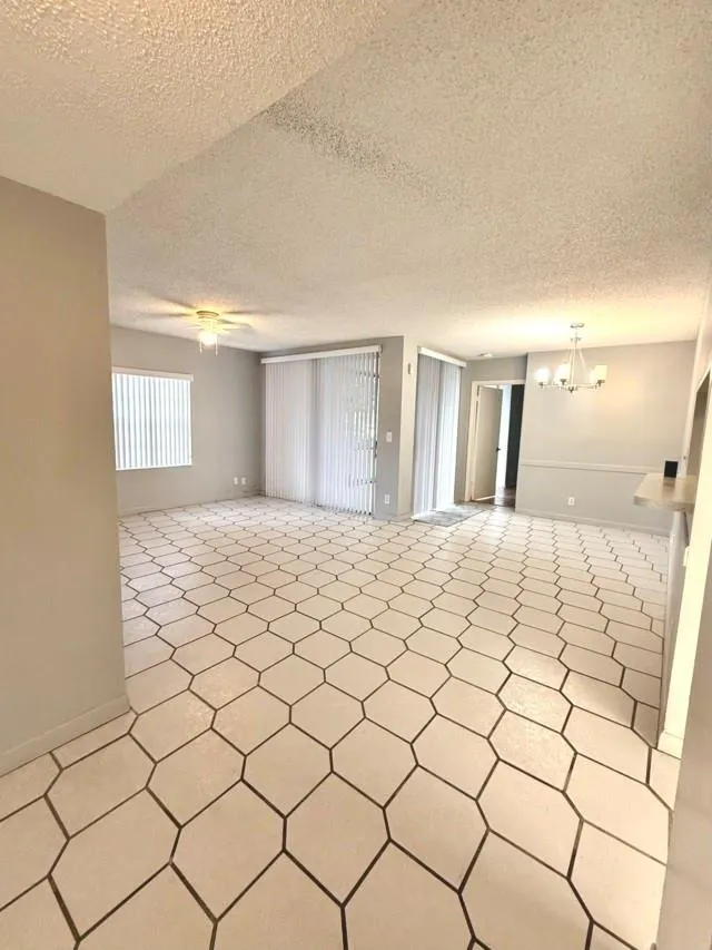 10690 NW 14th St, #136