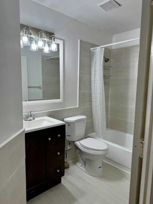 10690 NW 14th St, #136