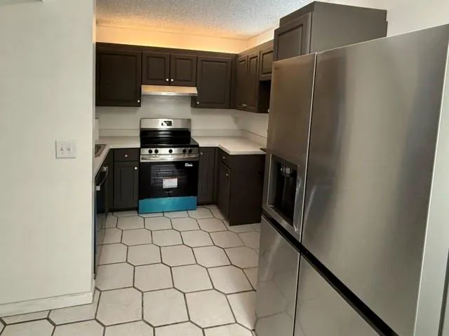 10690 NW 14th St, #136