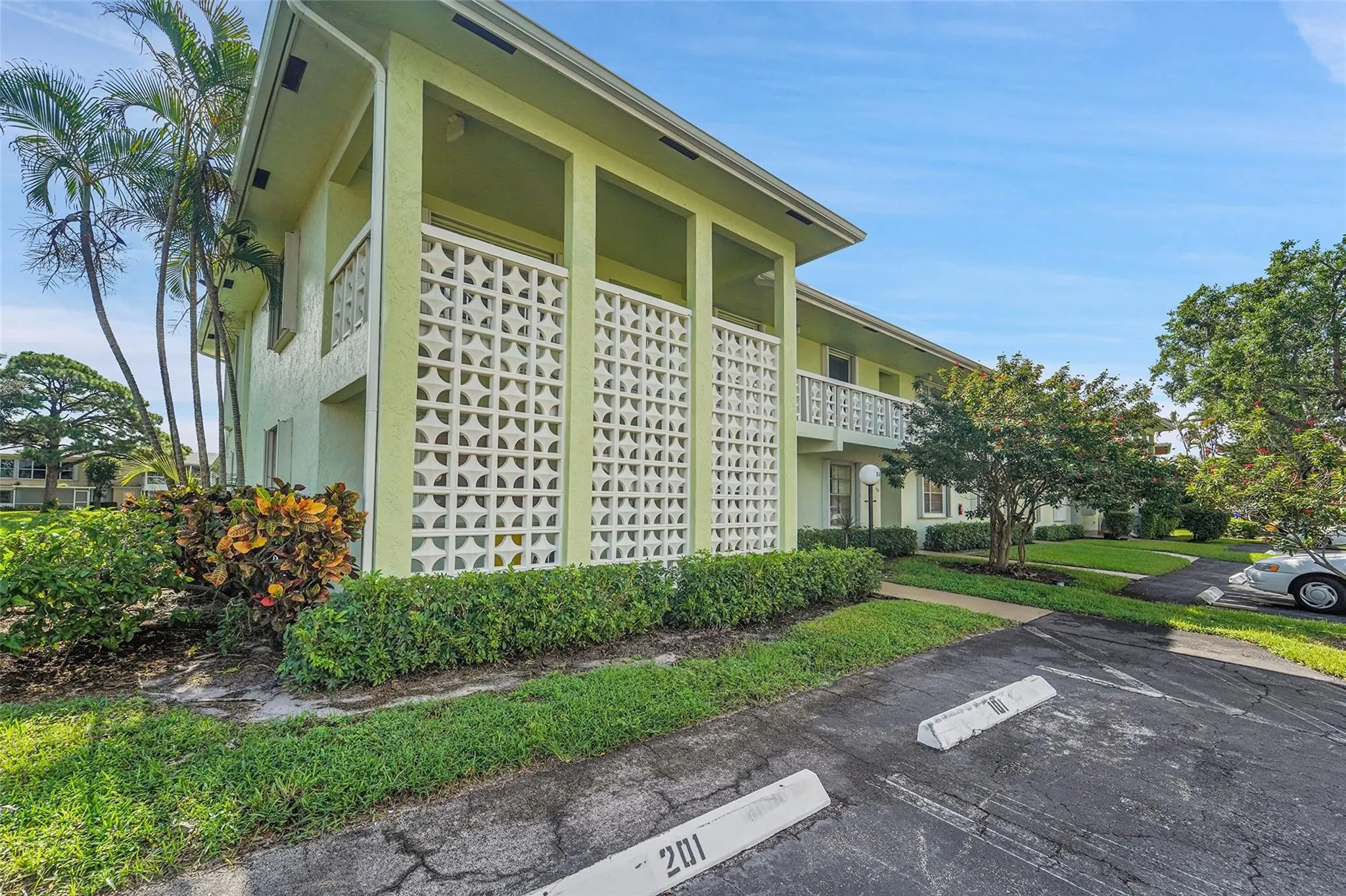 1521 NW 19th Ter, #101