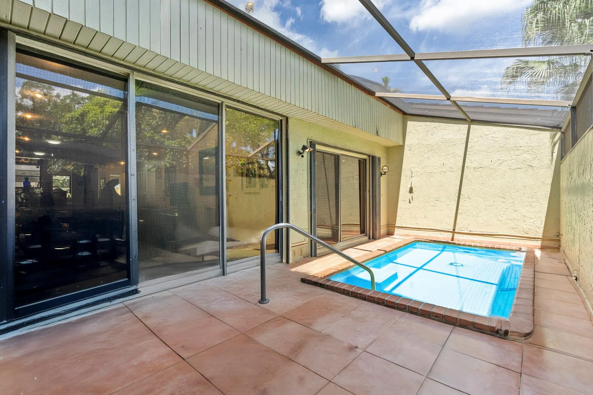 3877 Estepona Ave, #9E1