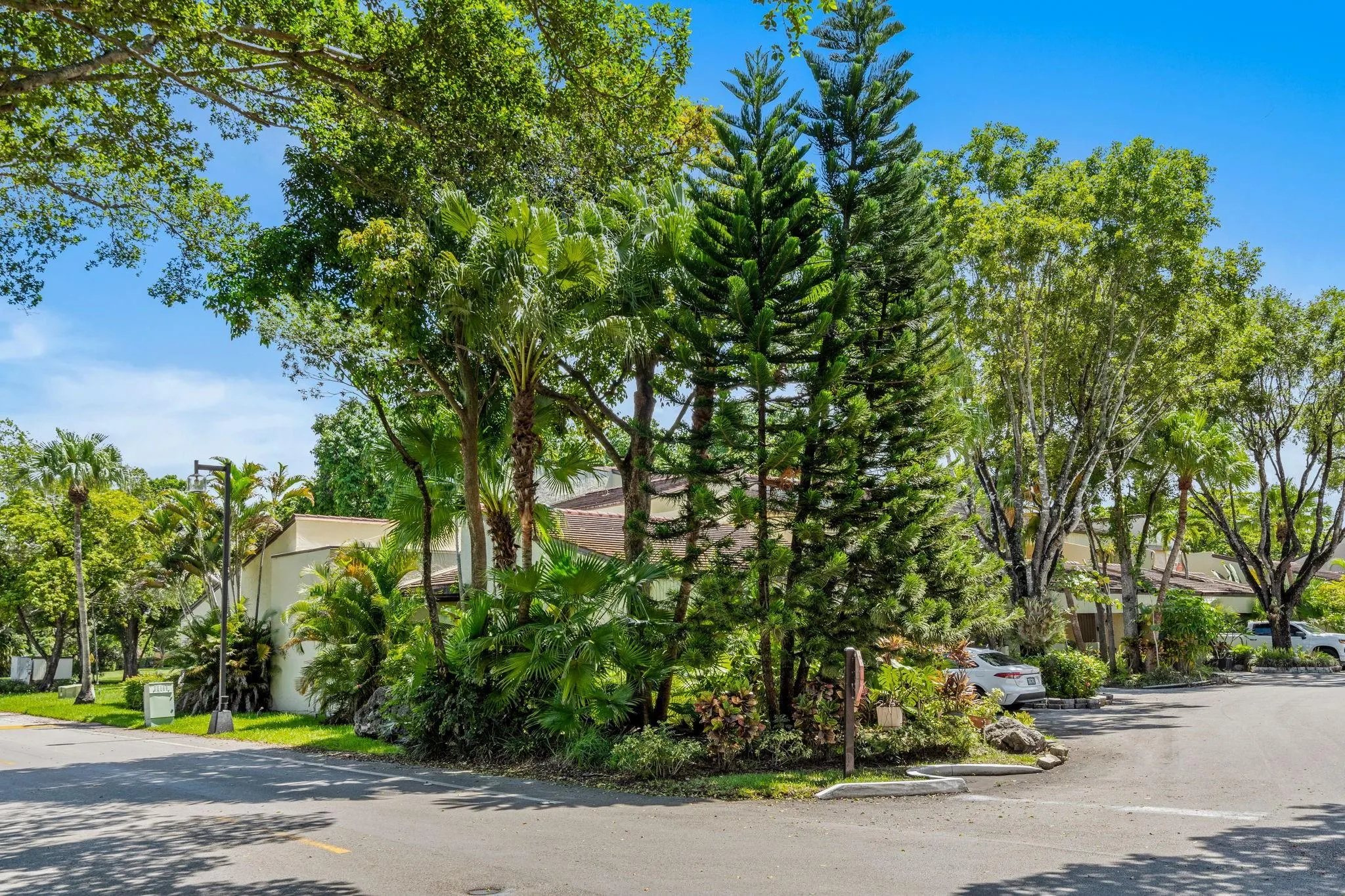 3877 Estepona Ave, #9E1
