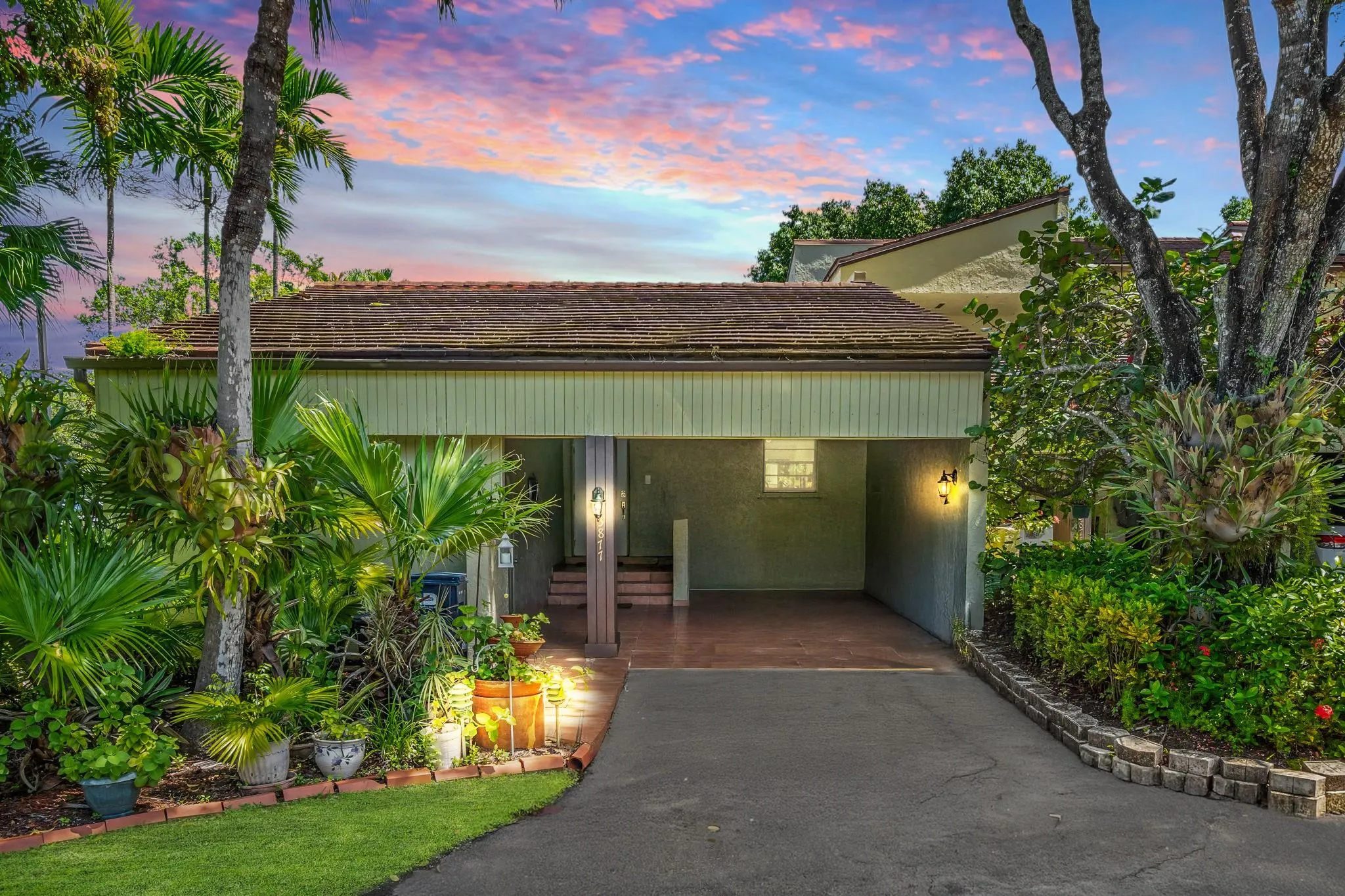 3877 Estepona Ave, #9E1