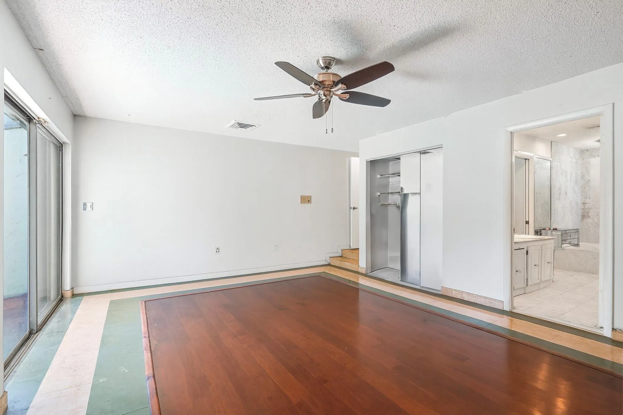 3877 Estepona Ave, #9E1