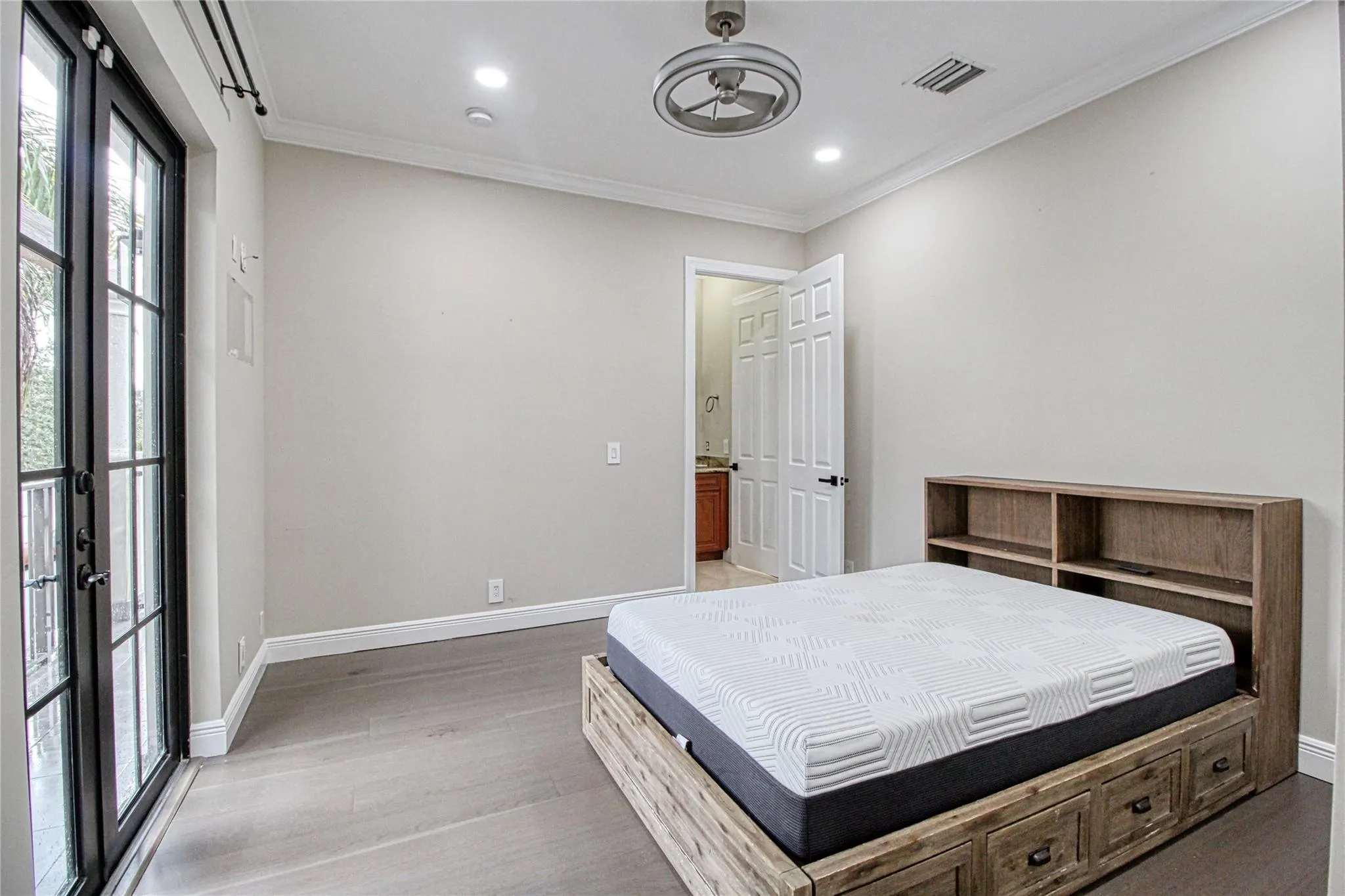 9544 Kenley Ct