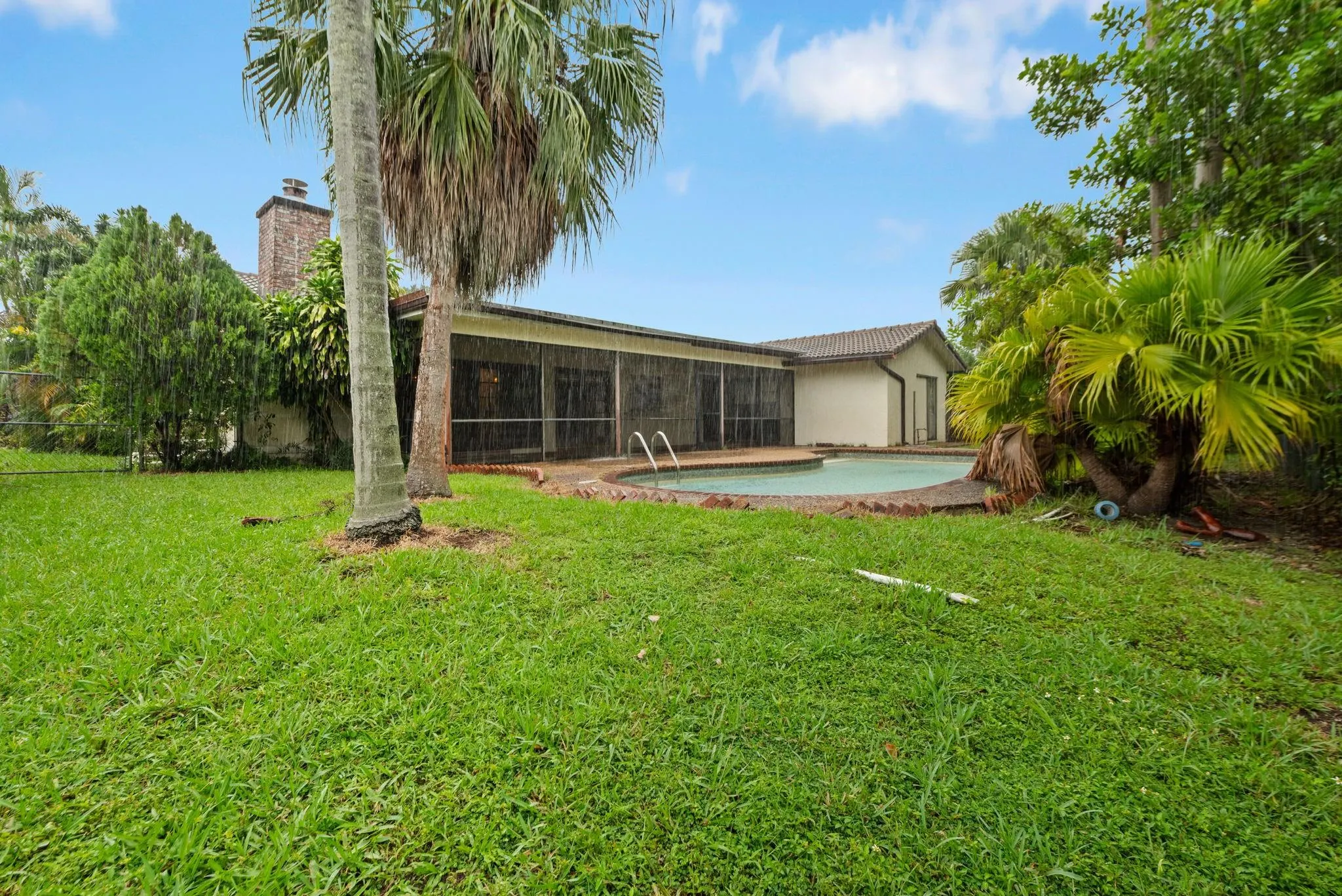 9000 NW 21st St