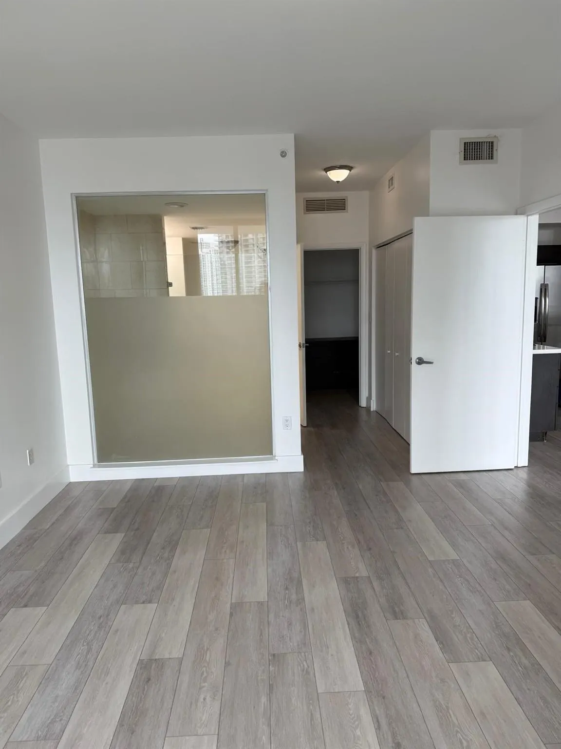 90 SW 3rd St, #3912