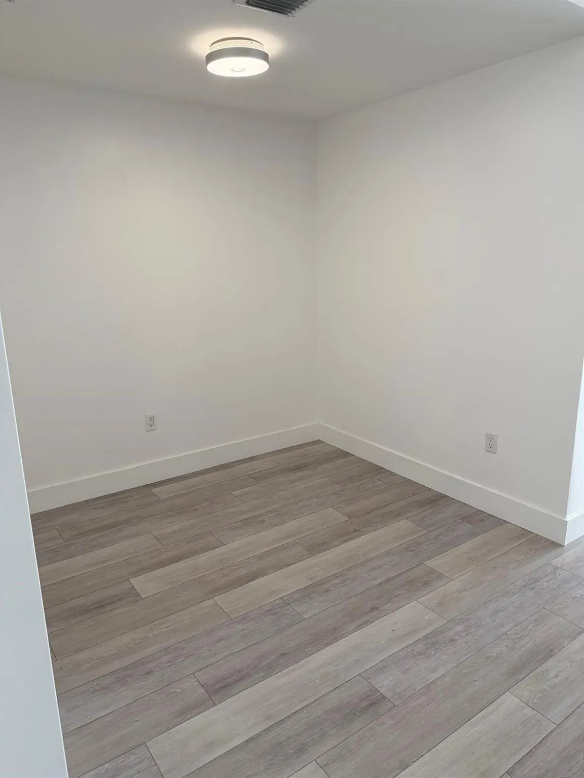 90 SW 3rd St, #3912
